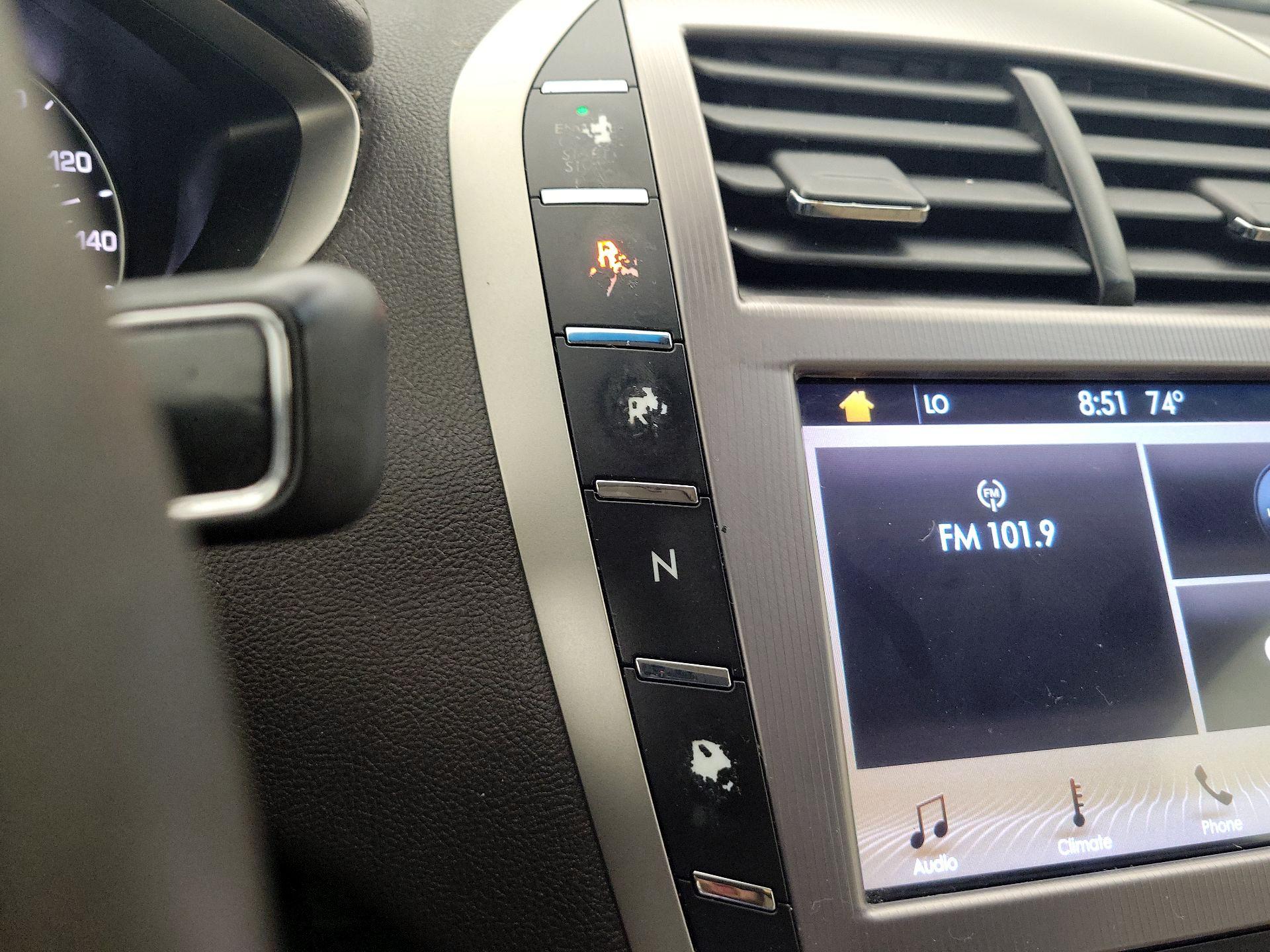 Thumbnail: 2017 Lincoln MKZ - 17