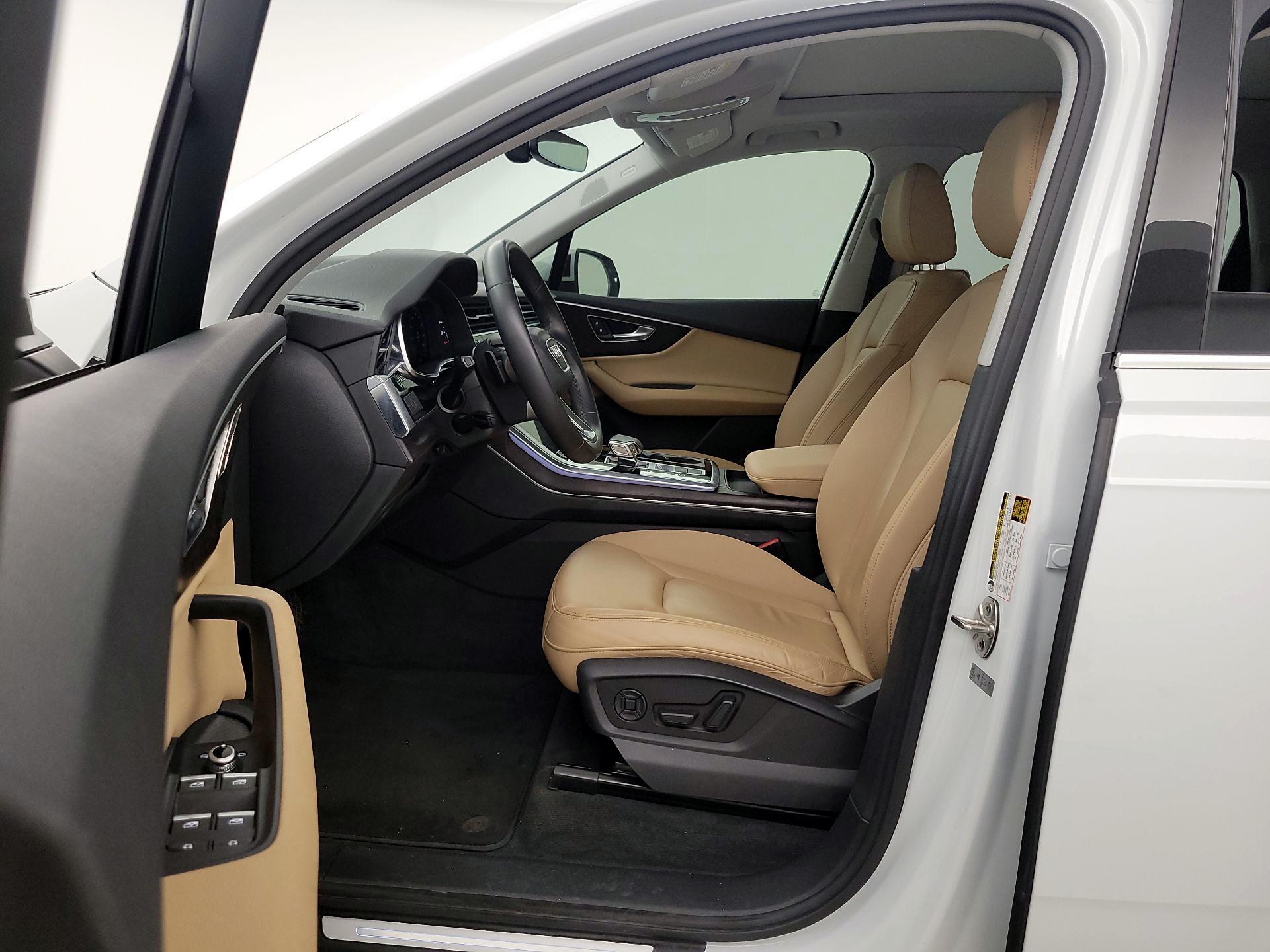 Thumbnail: 2021 Audi Q7 - 11