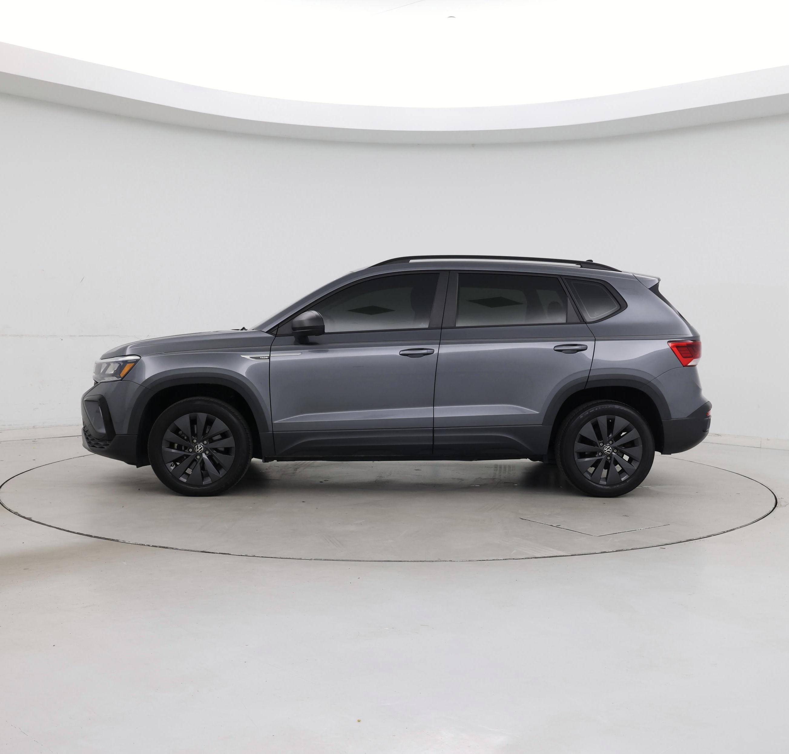Thumbnail: 2022 Volkswagen Taos - 3