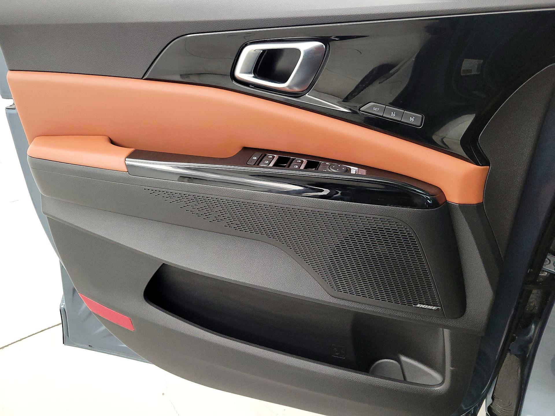Thumbnail: 2024 Kia Carnival - 12
