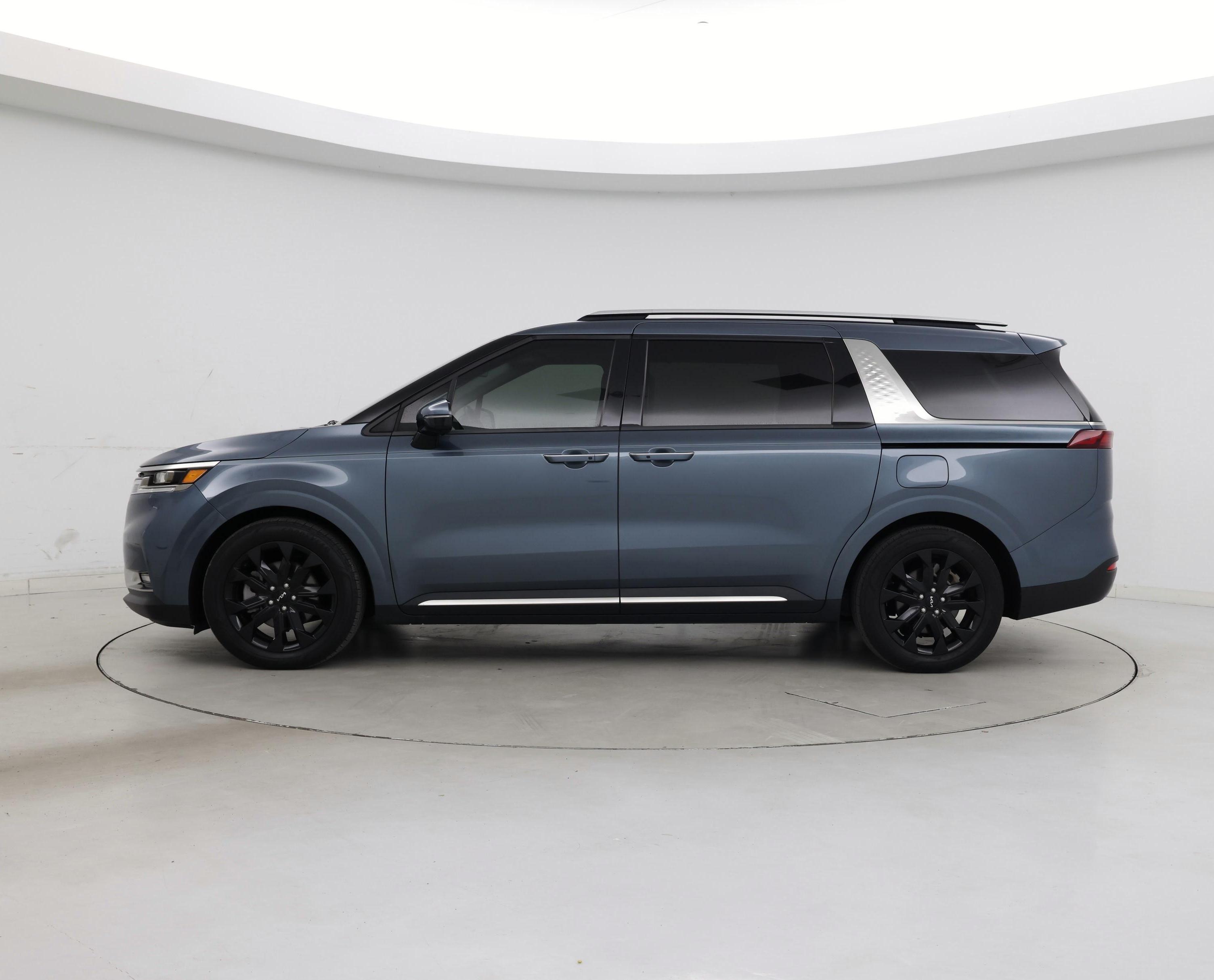 Thumbnail: 2024 Kia Carnival - 3