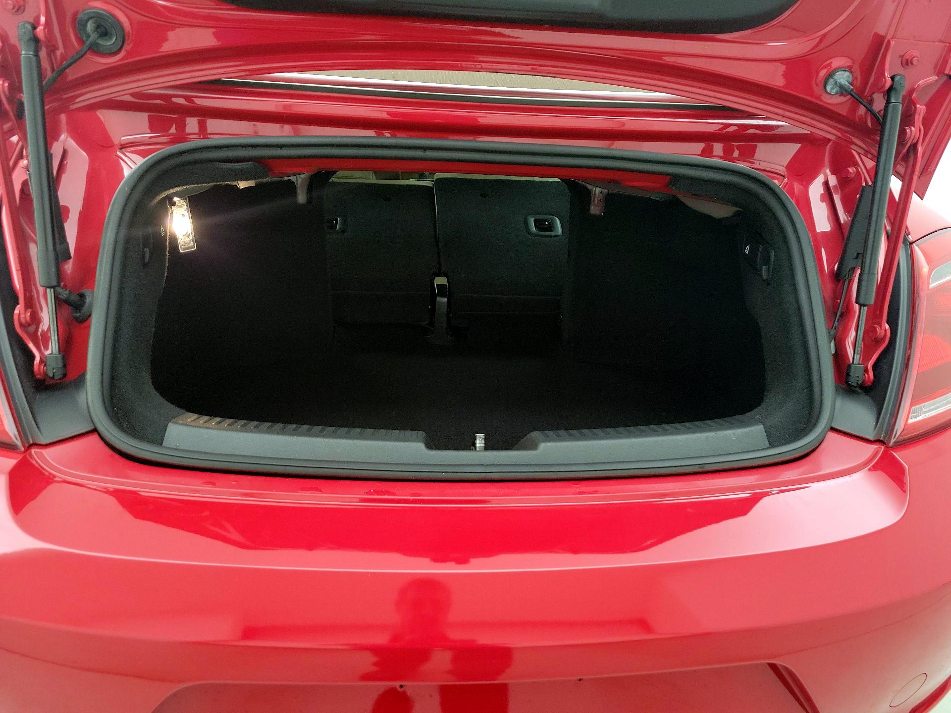 Thumbnail: 2014 Volkswagen Beetle - 20