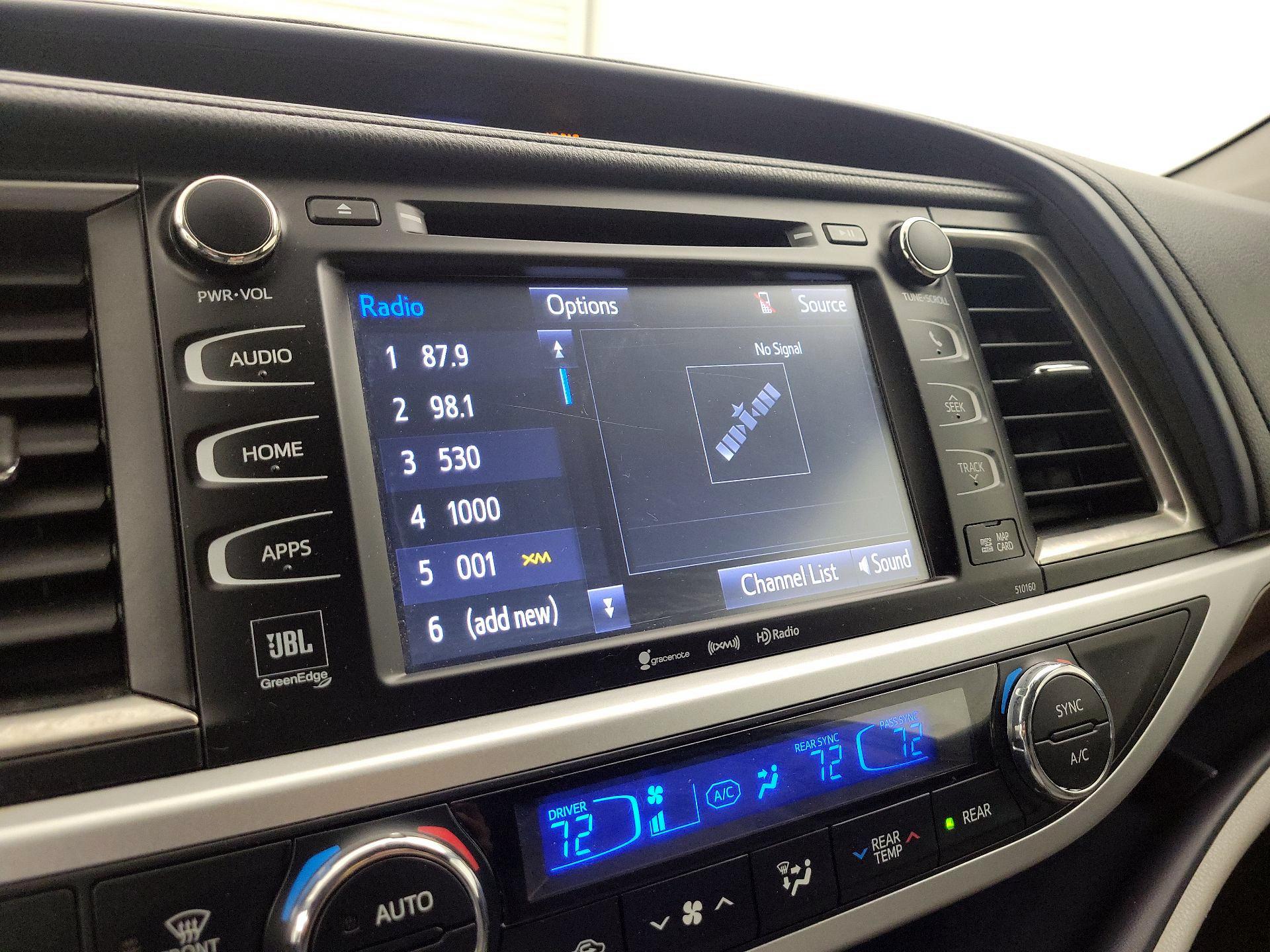 Thumbnail: 2016 Toyota Highlander - 15