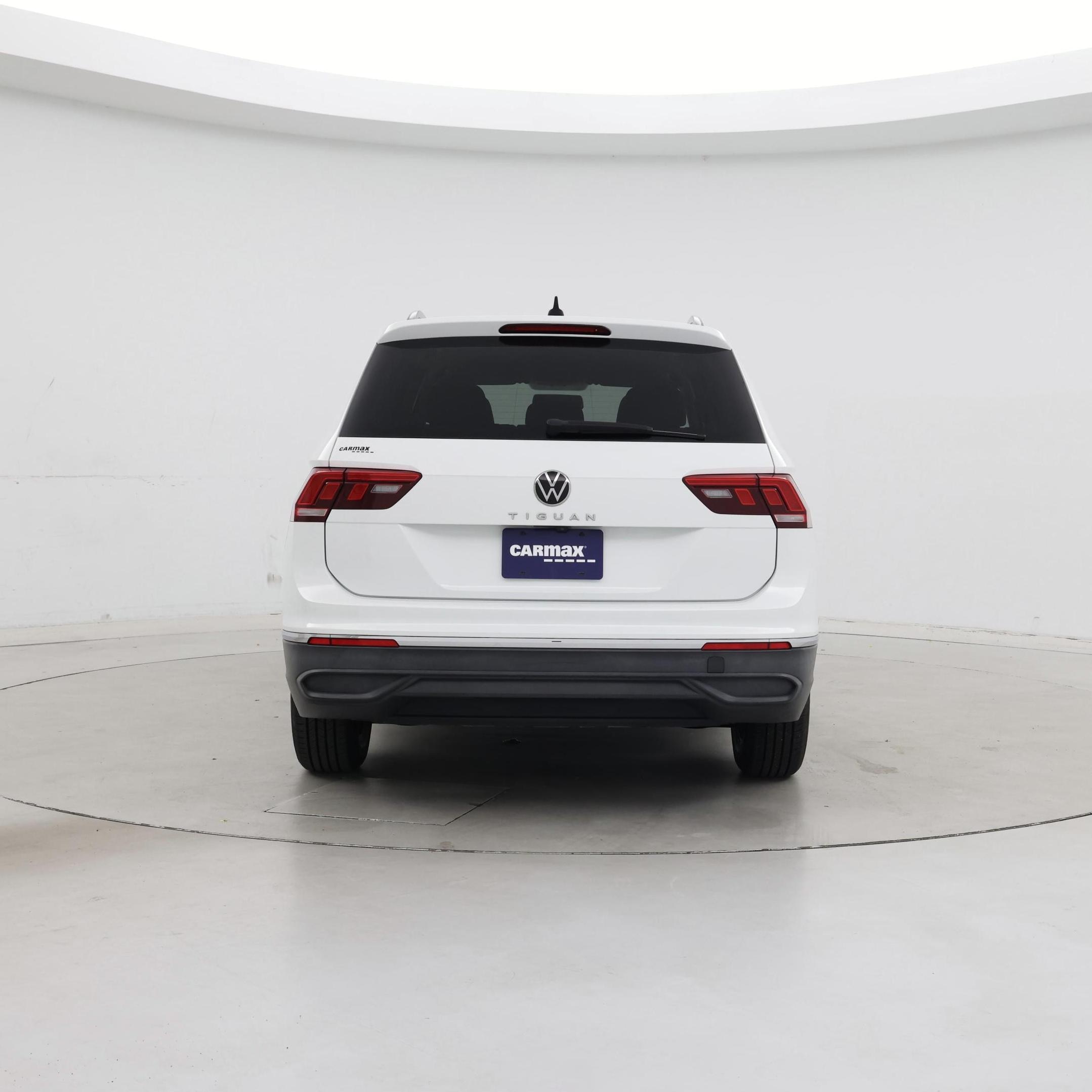 Thumbnail: 2022 Volkswagen Tiguan - 6