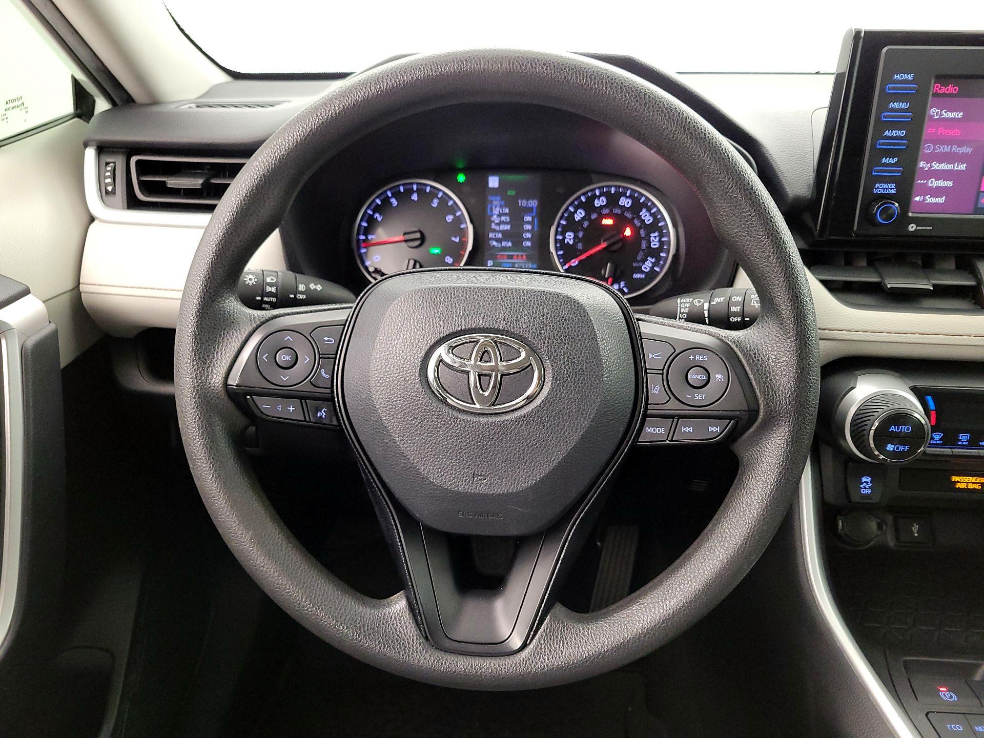 Thumbnail: 2021 Toyota RAV4 - 10