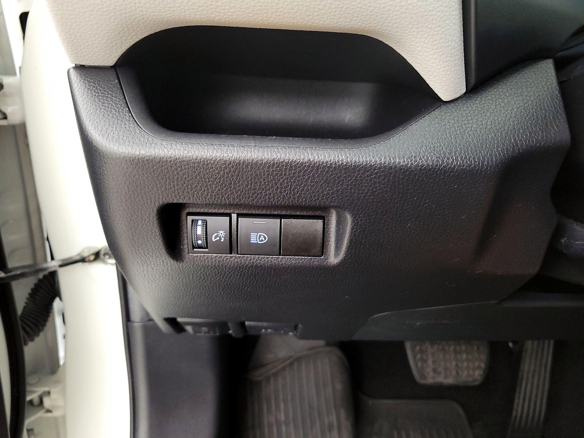 Thumbnail: 2021 Toyota RAV4 - 13