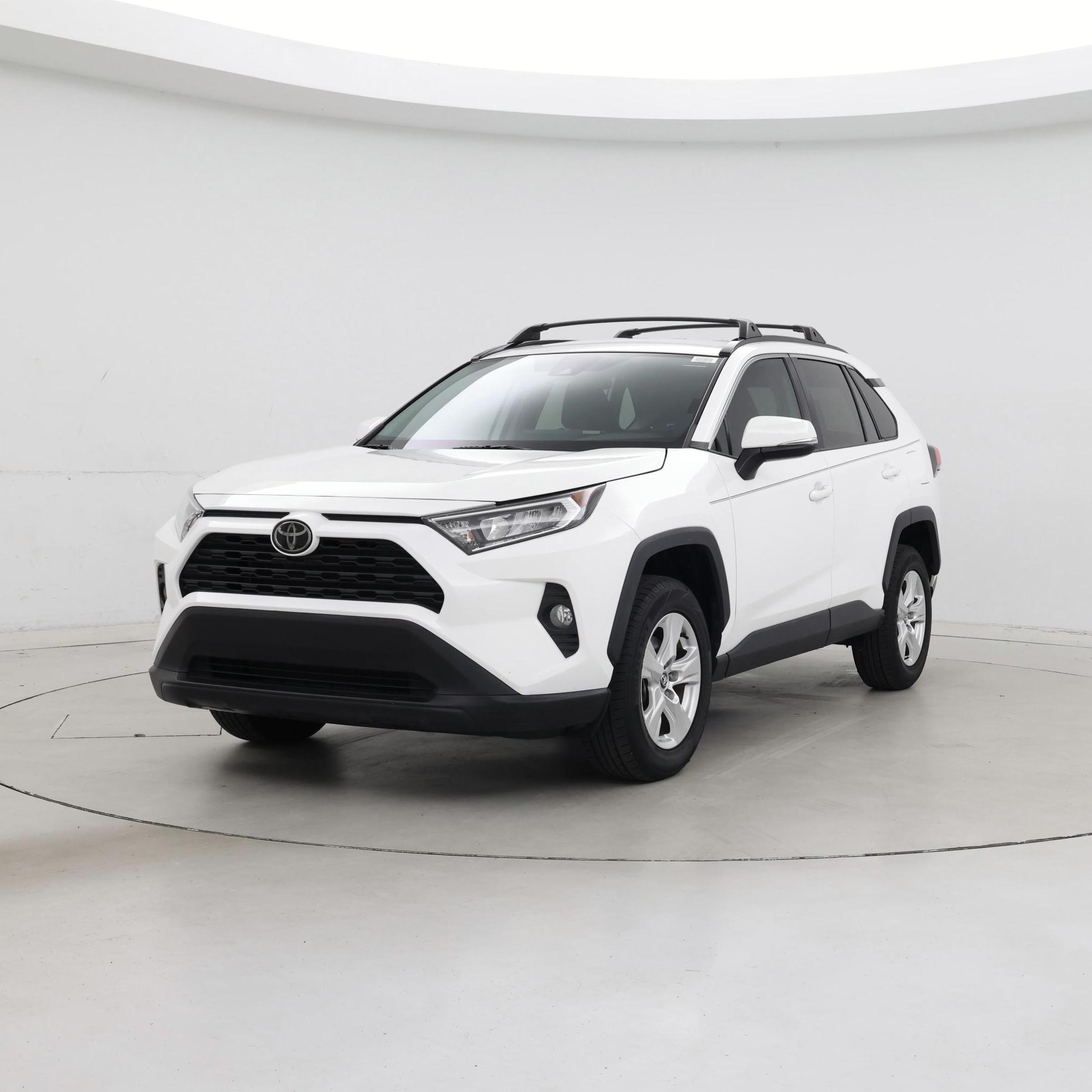 Thumbnail: 2021 Toyota RAV4 - 4