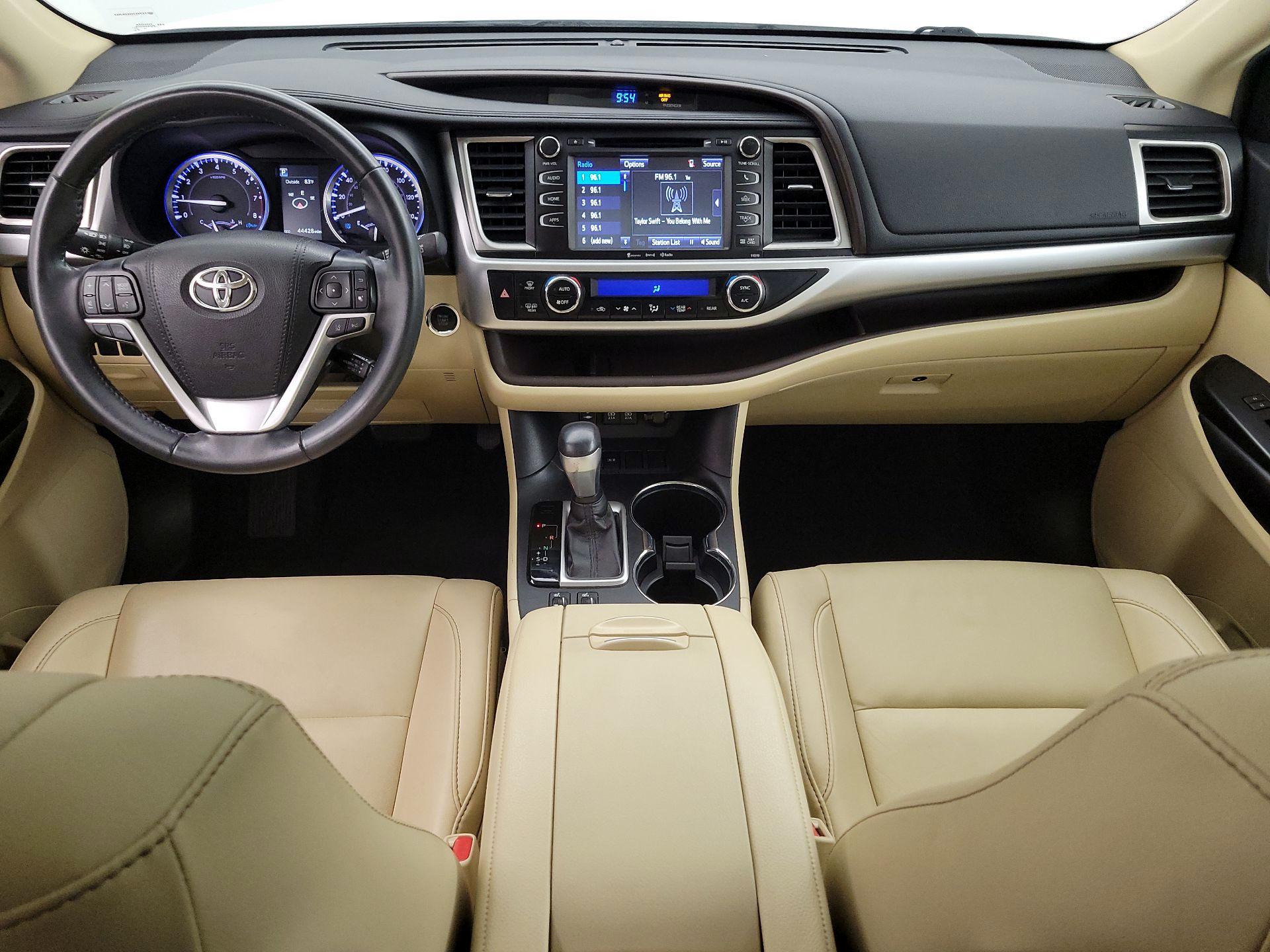 Thumbnail: 2019 Toyota Highlander - 9