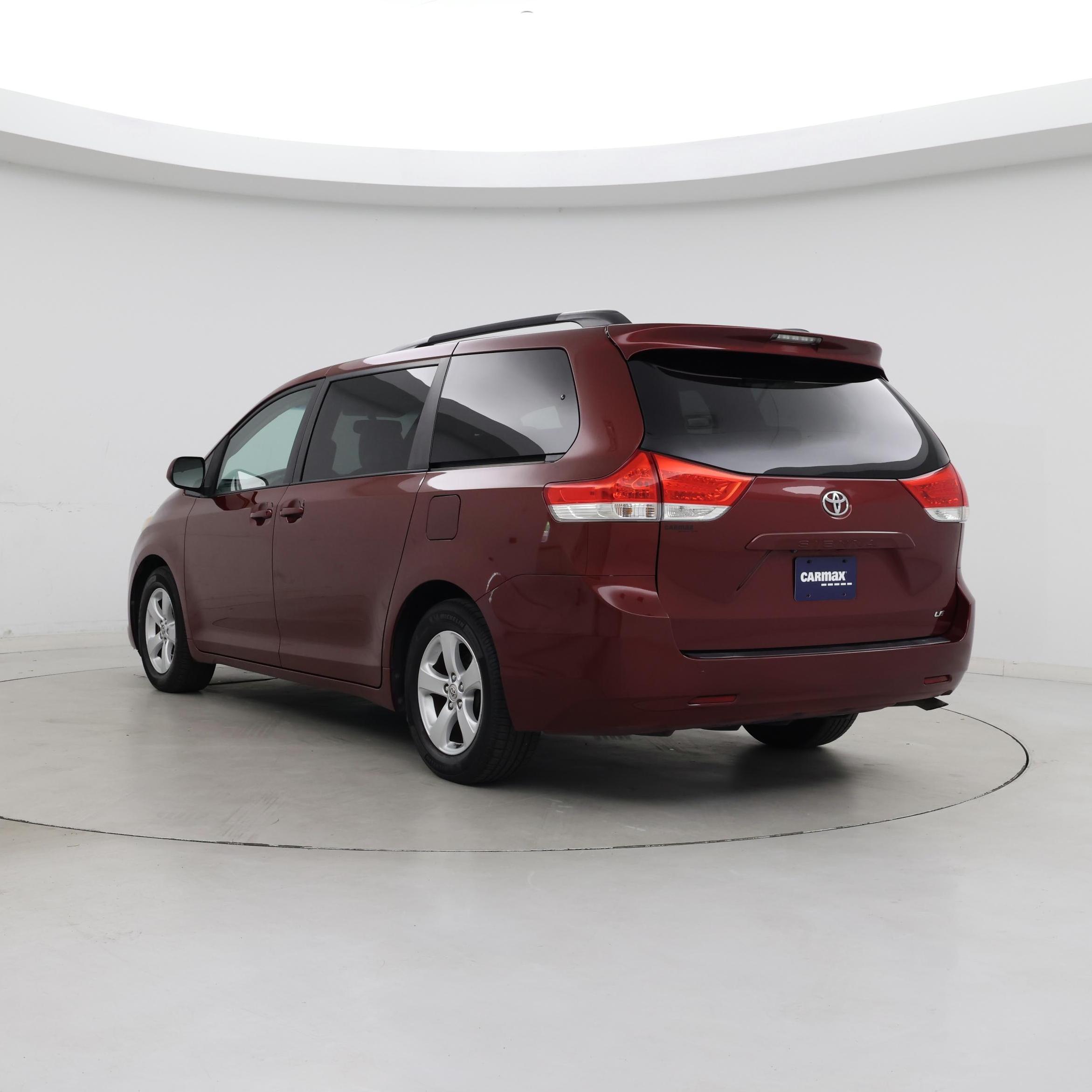 Thumbnail: 2014 Toyota Sienna - 2