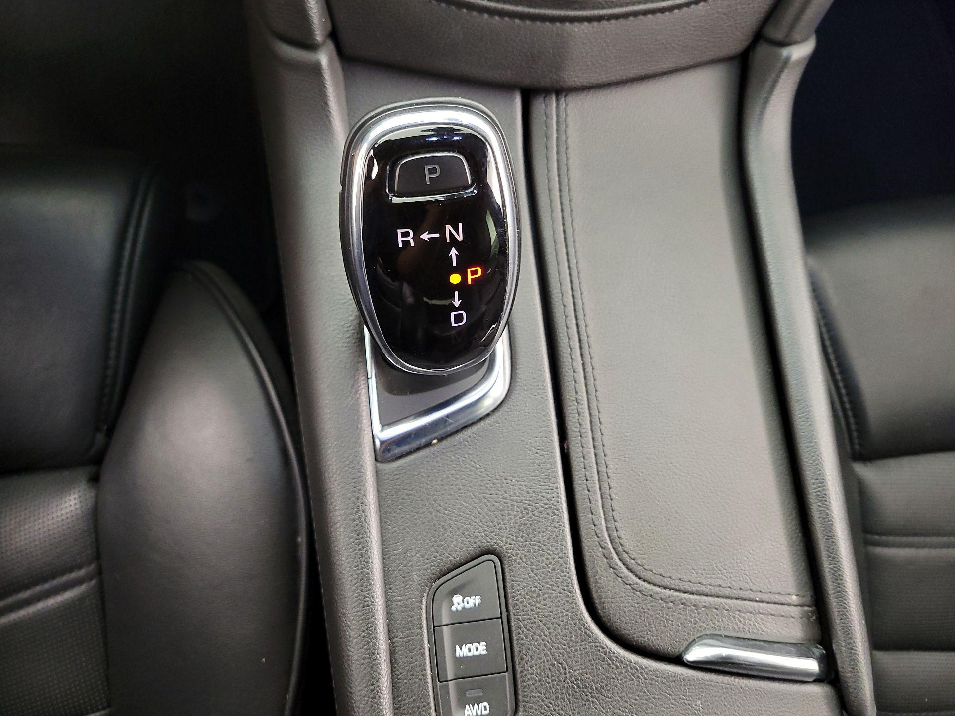 Thumbnail: 2017 Cadillac XT5 - 18