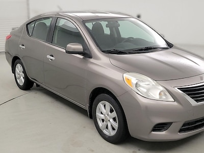 Gray 2014 Nissan Versa SV