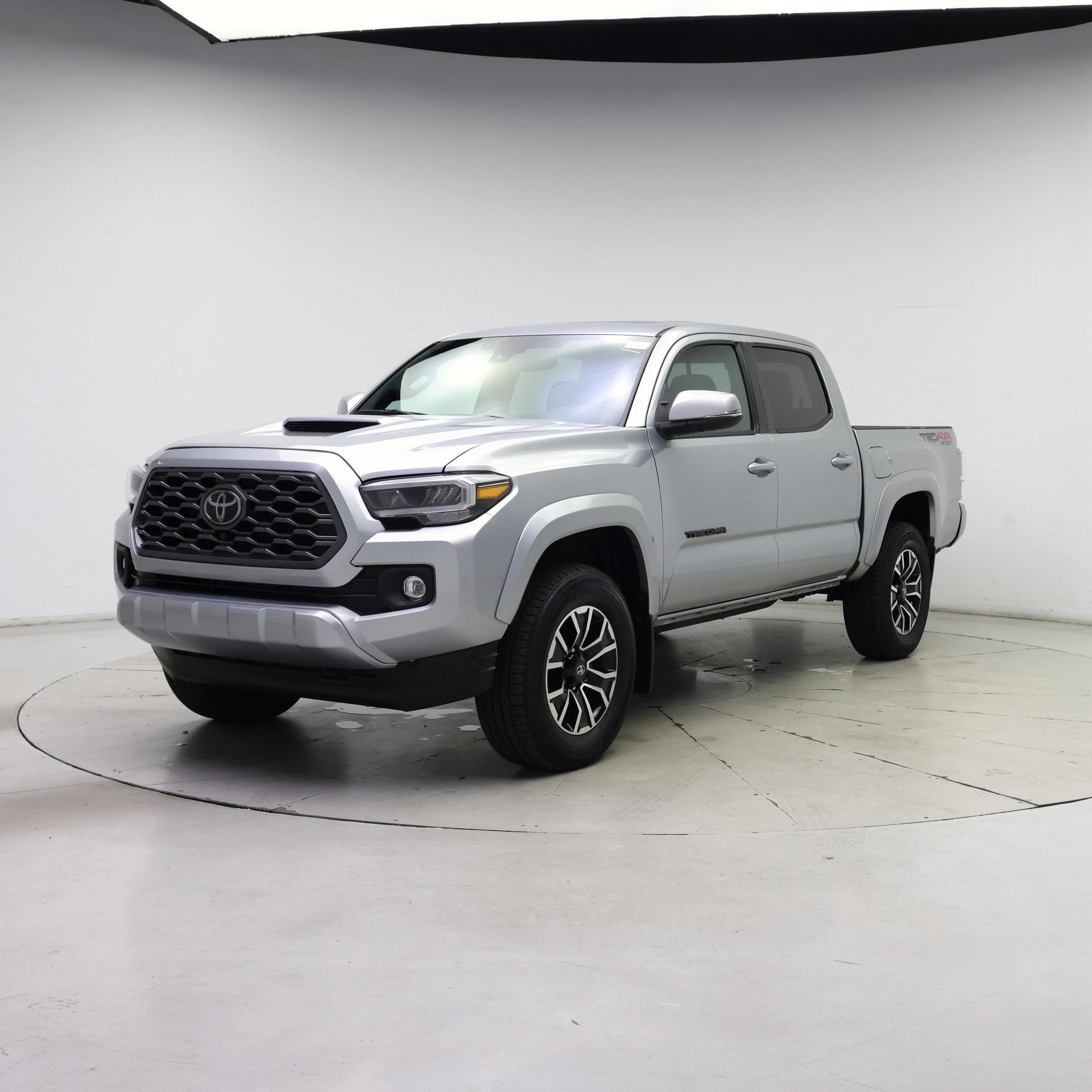 Thumbnail: 2022 Toyota Tacoma - 4