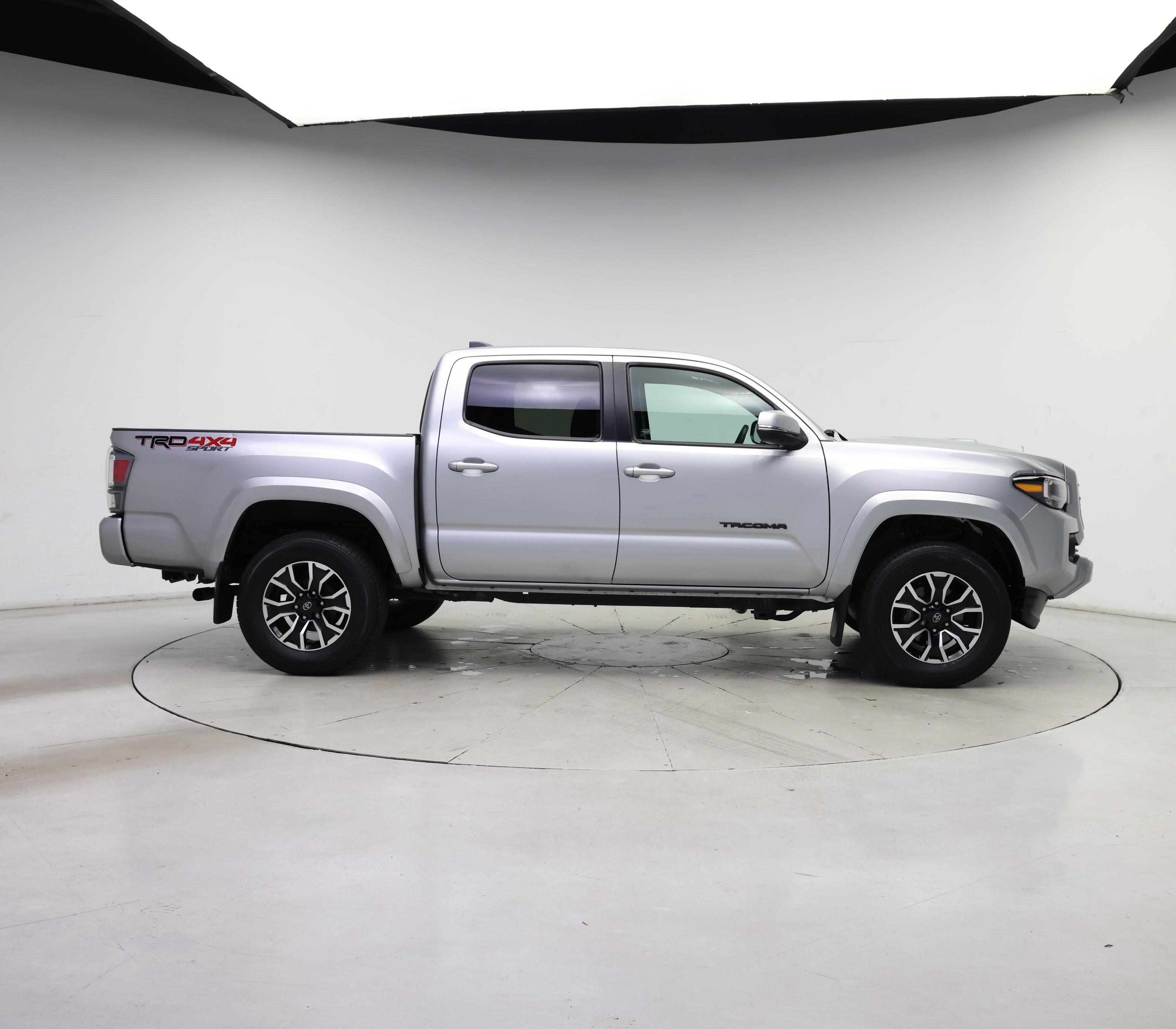 Thumbnail: 2022 Toyota Tacoma - 7