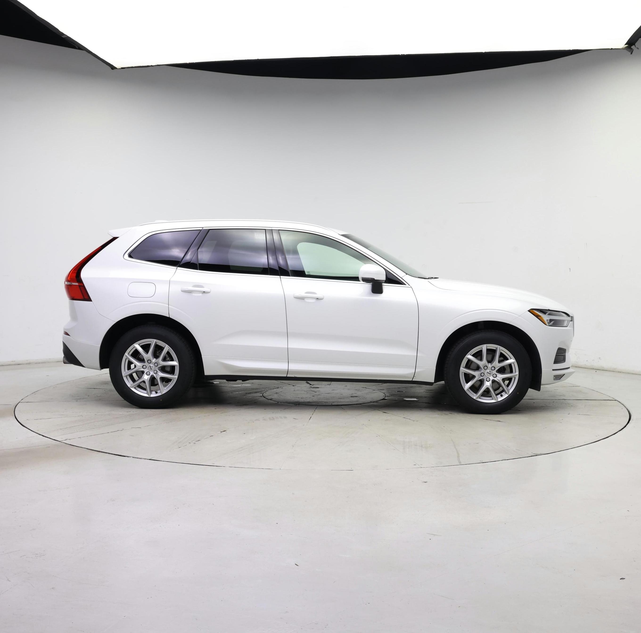 Thumbnail: 2021 Volvo XC60 - 7
