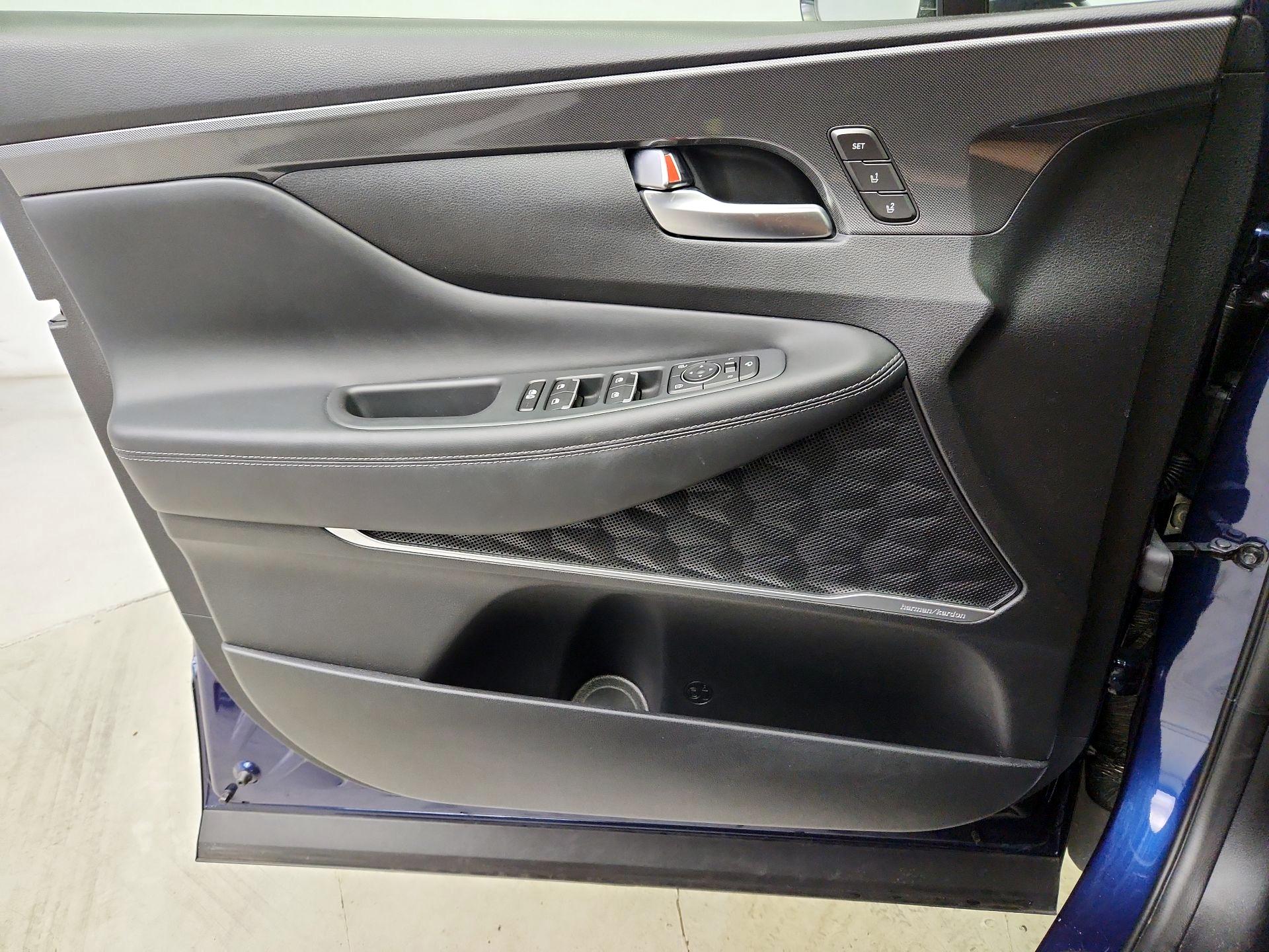 Thumbnail: 2022 Hyundai Santa Fe - 12