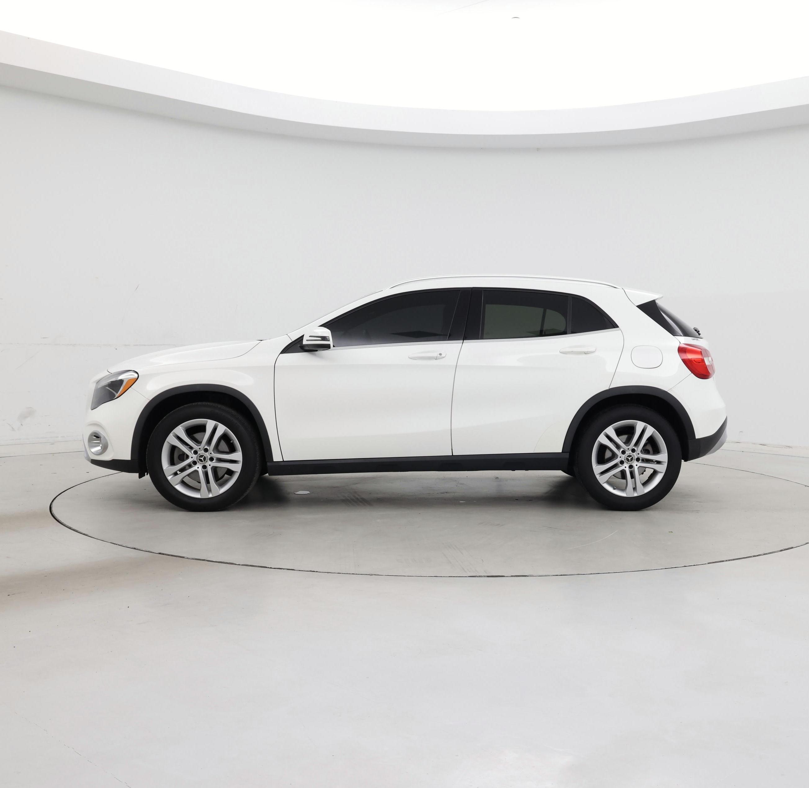 Thumbnail: 2018 Mercedes-Benz GLA - 3