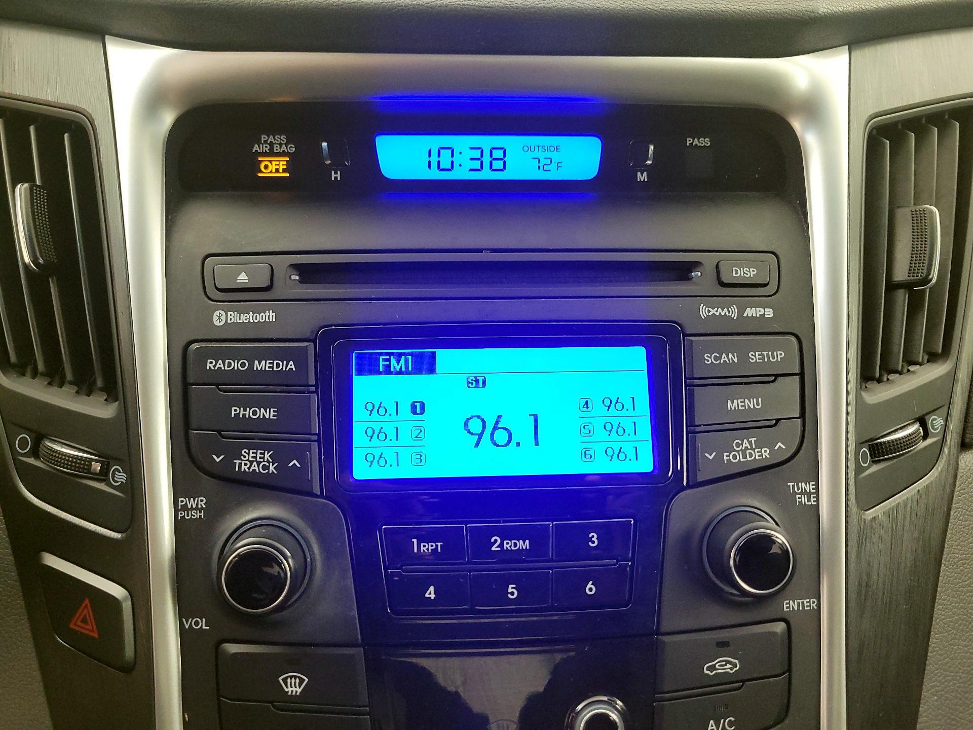 Thumbnail: 2013 Hyundai Sonata - 14