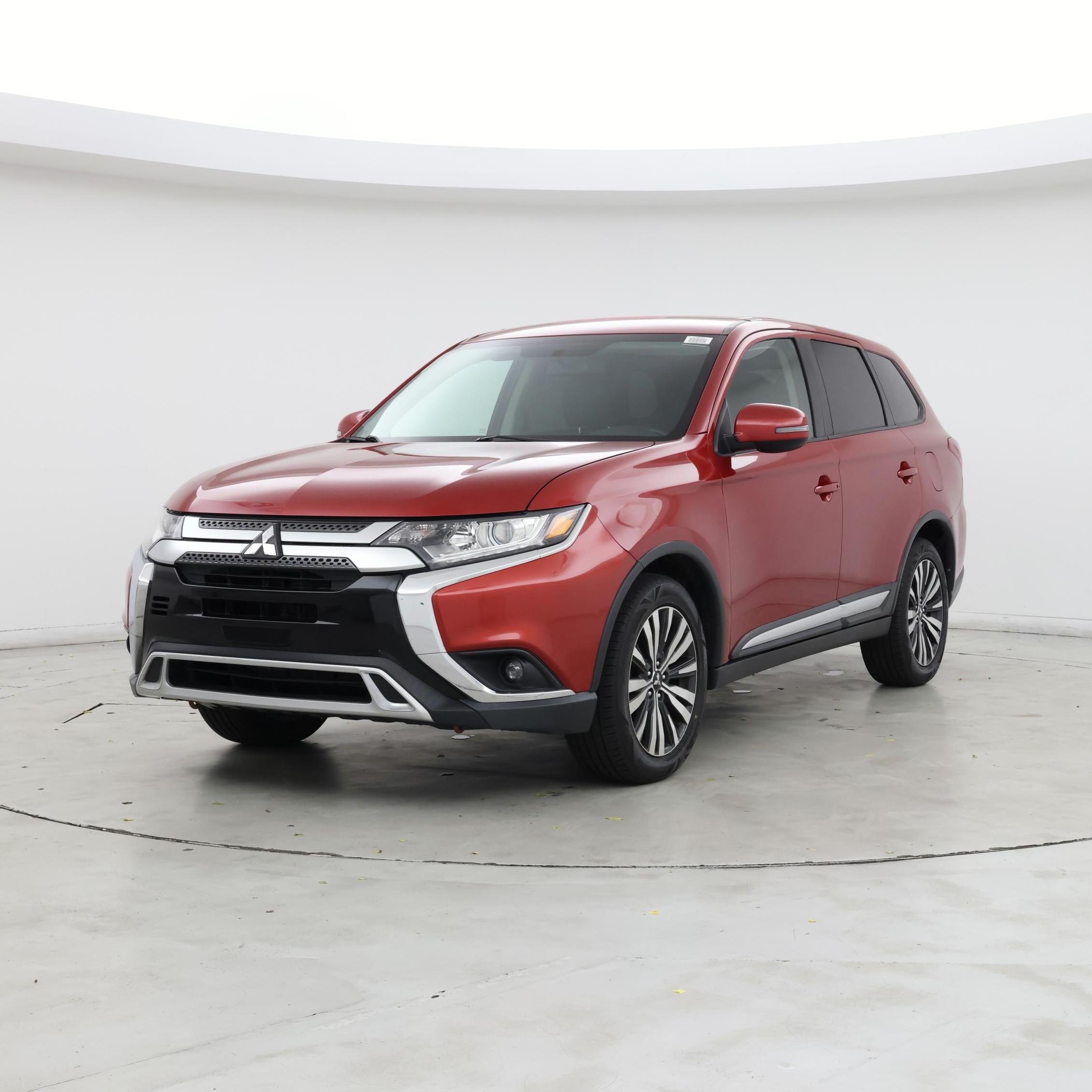Thumbnail: 2019 Mitsubishi Outlander - 4
