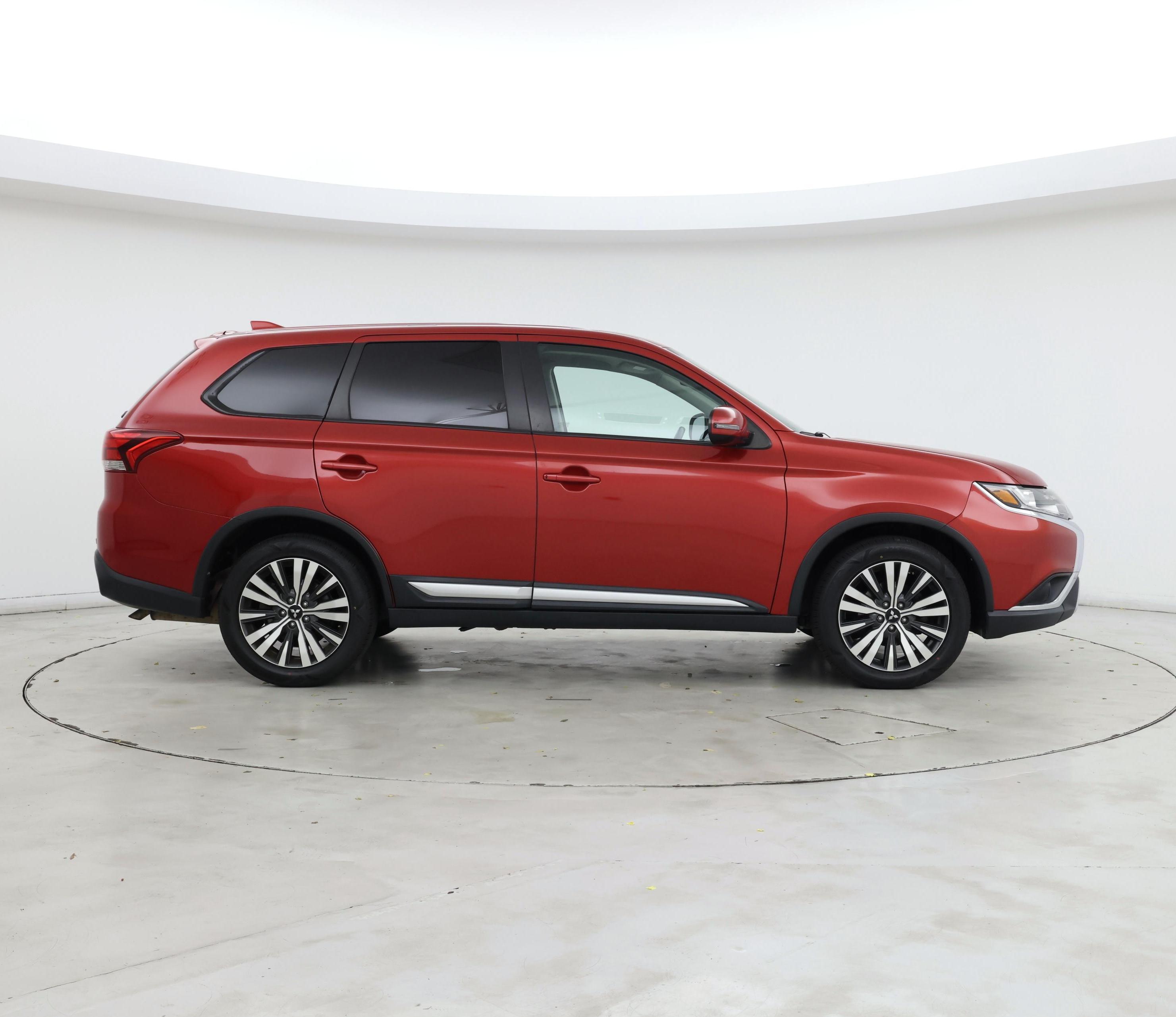 Thumbnail: 2019 Mitsubishi Outlander - 7
