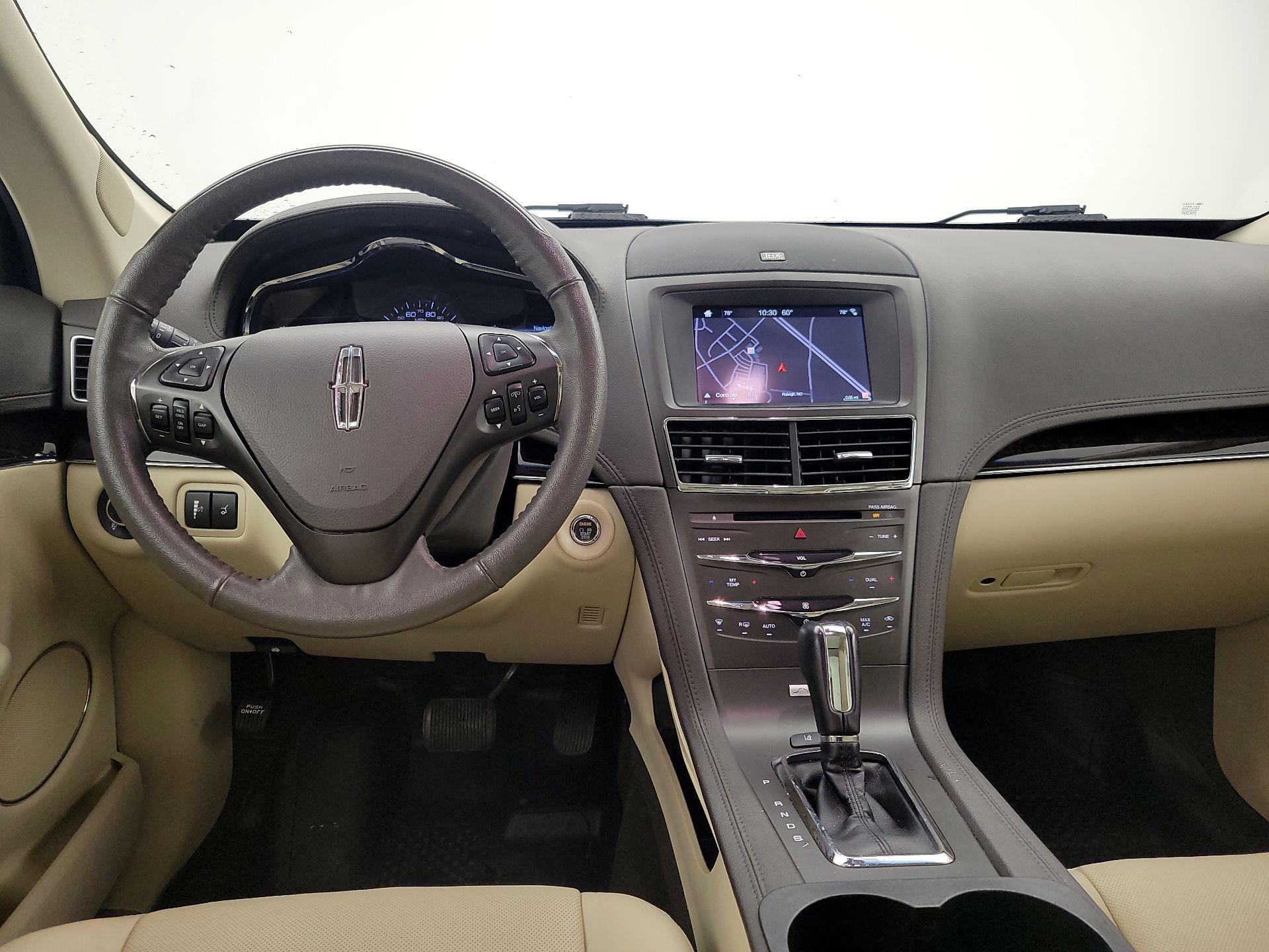 Thumbnail: 2019 Lincoln MKT - 10