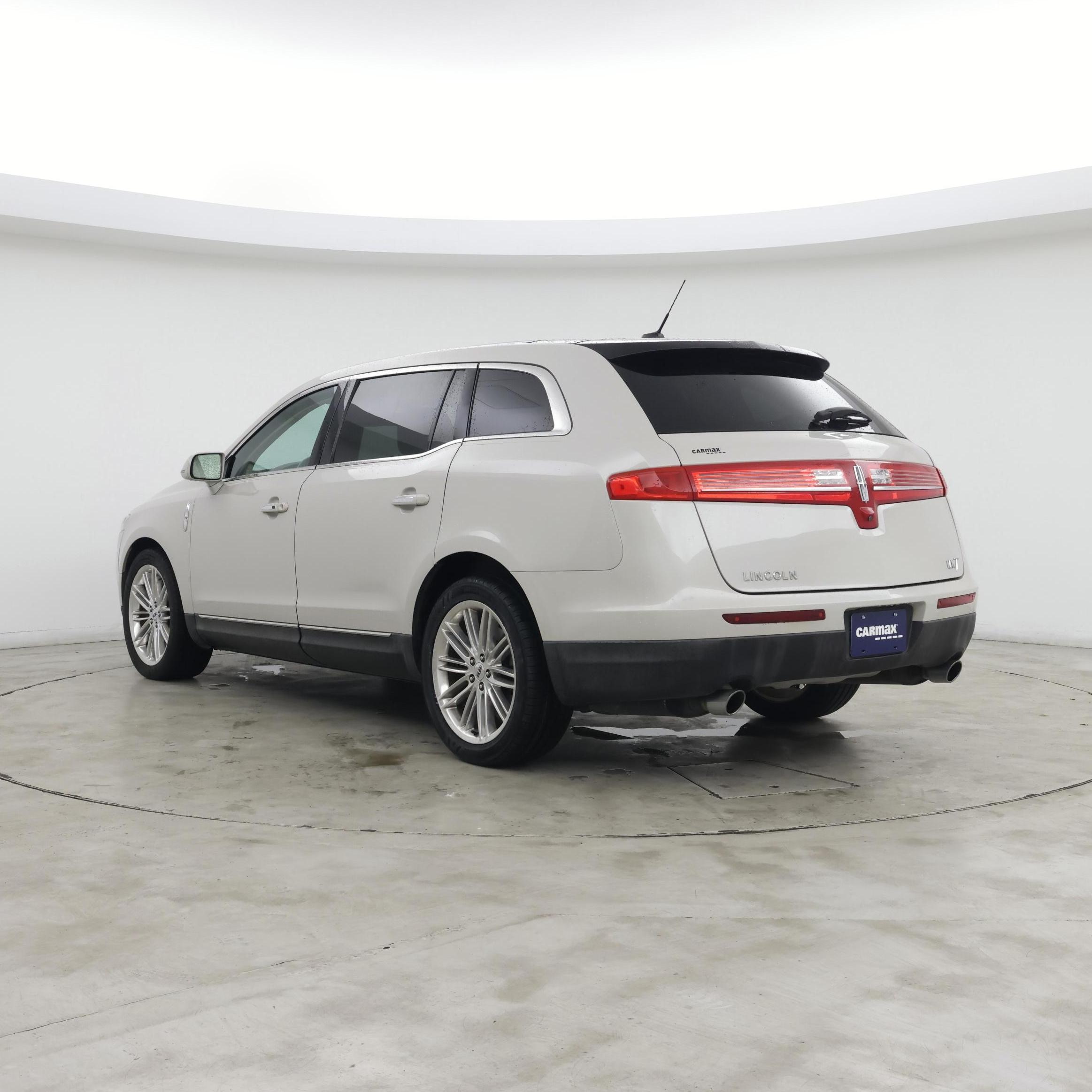 Thumbnail: 2019 Lincoln MKT - 2
