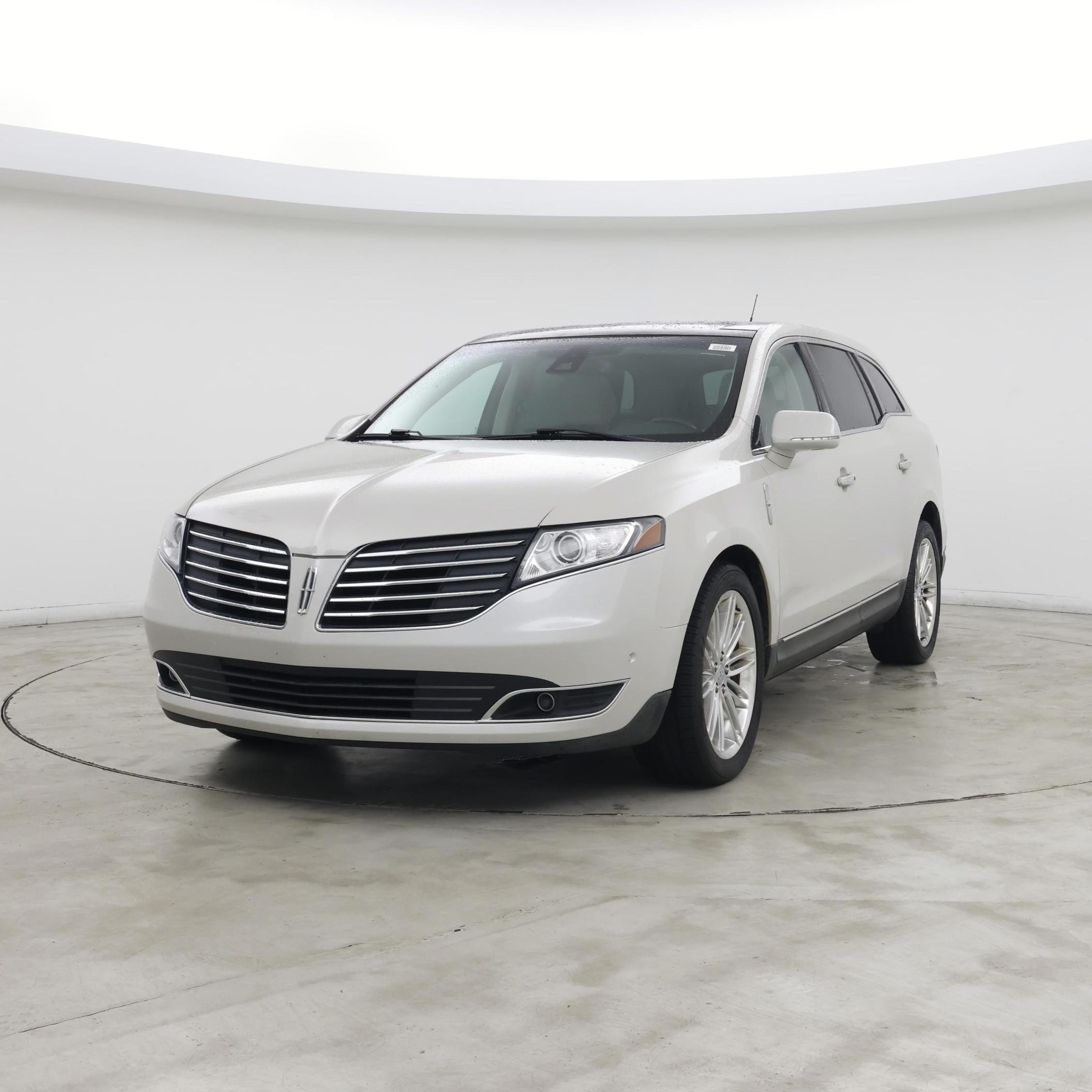Thumbnail: 2019 Lincoln MKT - 4