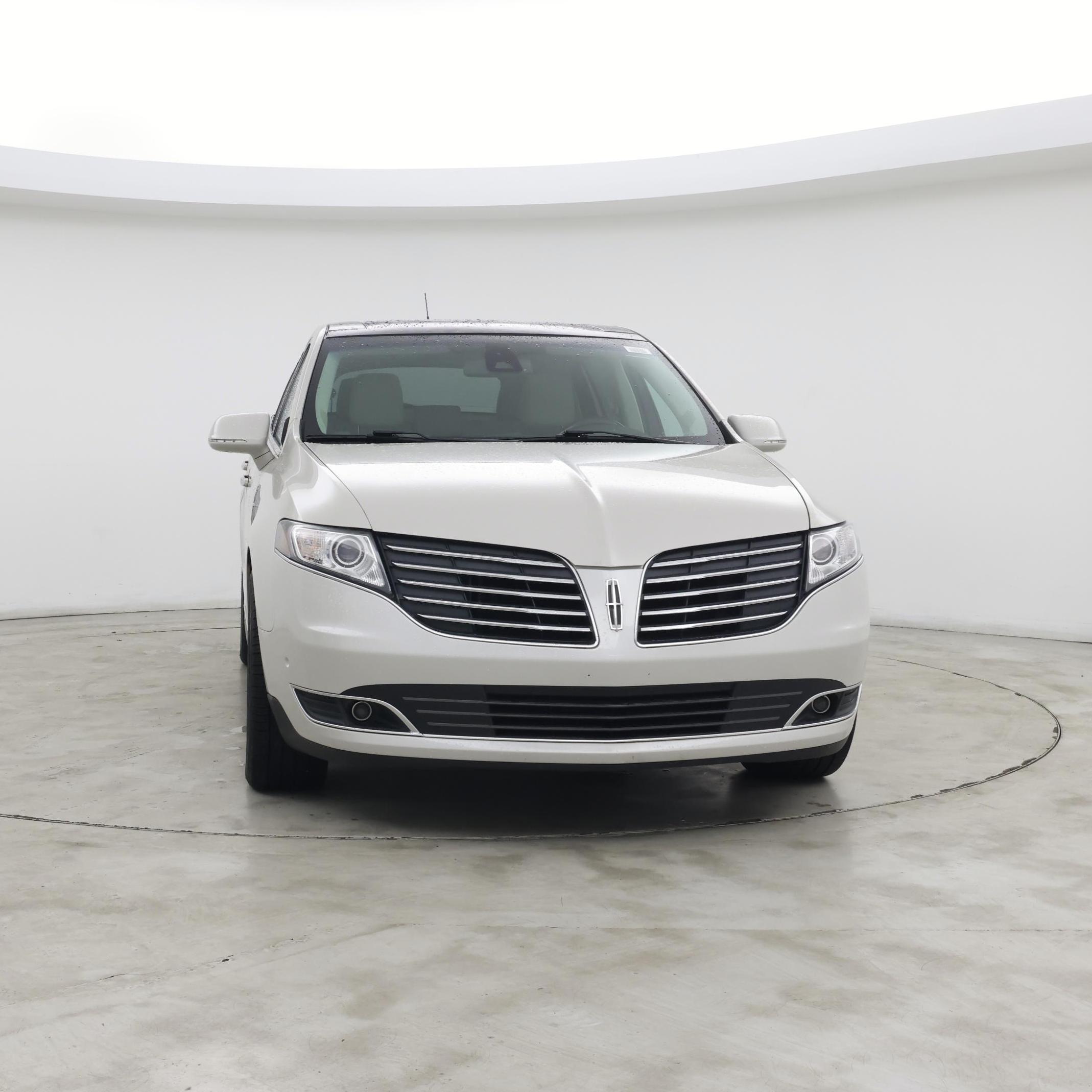 Thumbnail: 2019 Lincoln MKT - 5