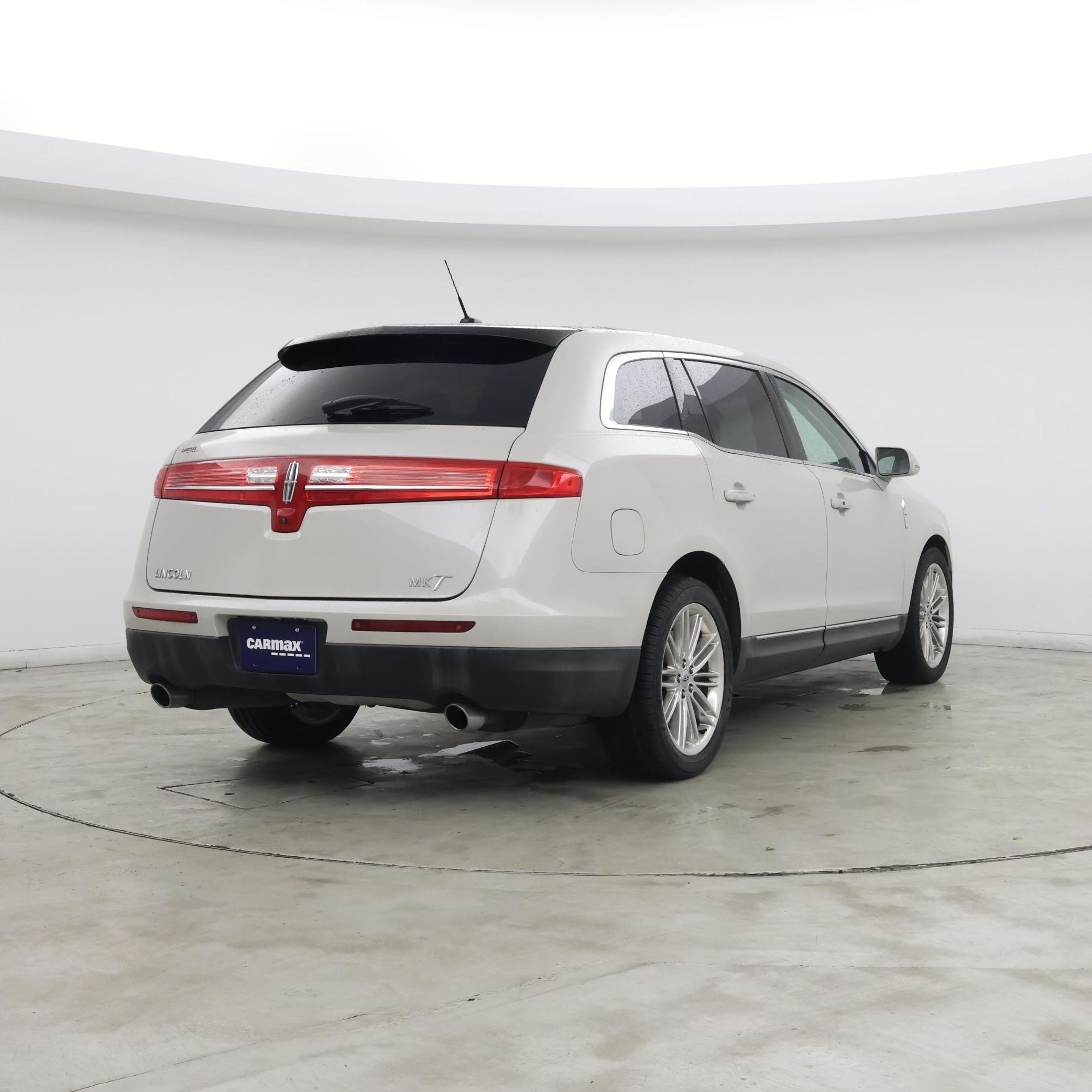 Thumbnail: 2019 Lincoln MKT - 8