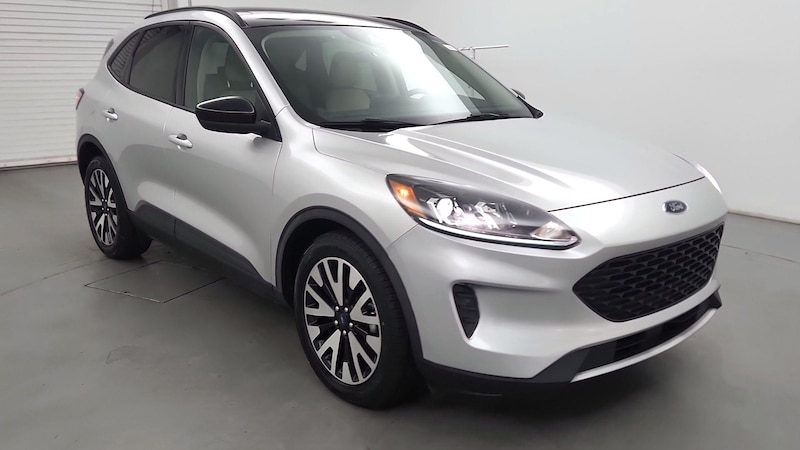 2020 Ford Escape SE Hero Image