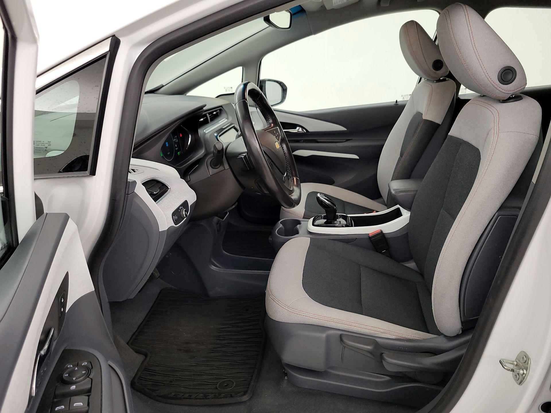 Thumbnail: 2021 Chevrolet Bolt EV - 11