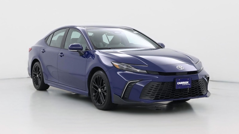 2025 Toyota Camry SE Hero Image