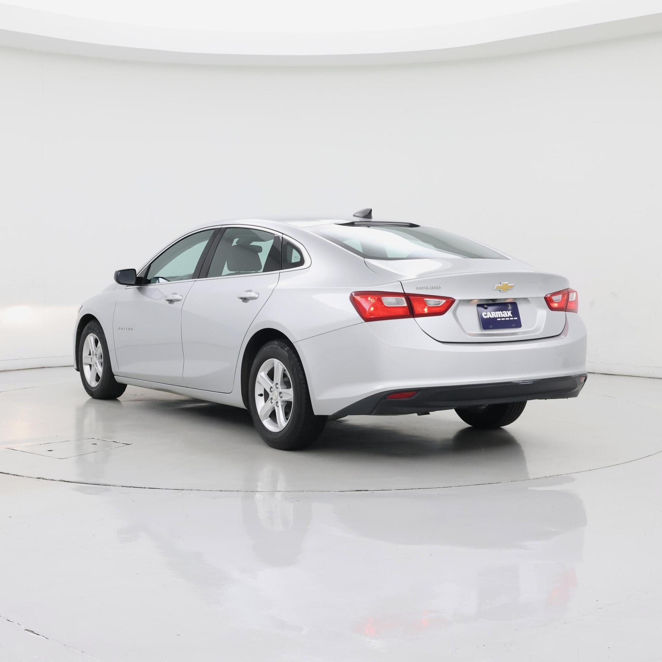 Thumbnail: 2019 Chevrolet Malibu - 2