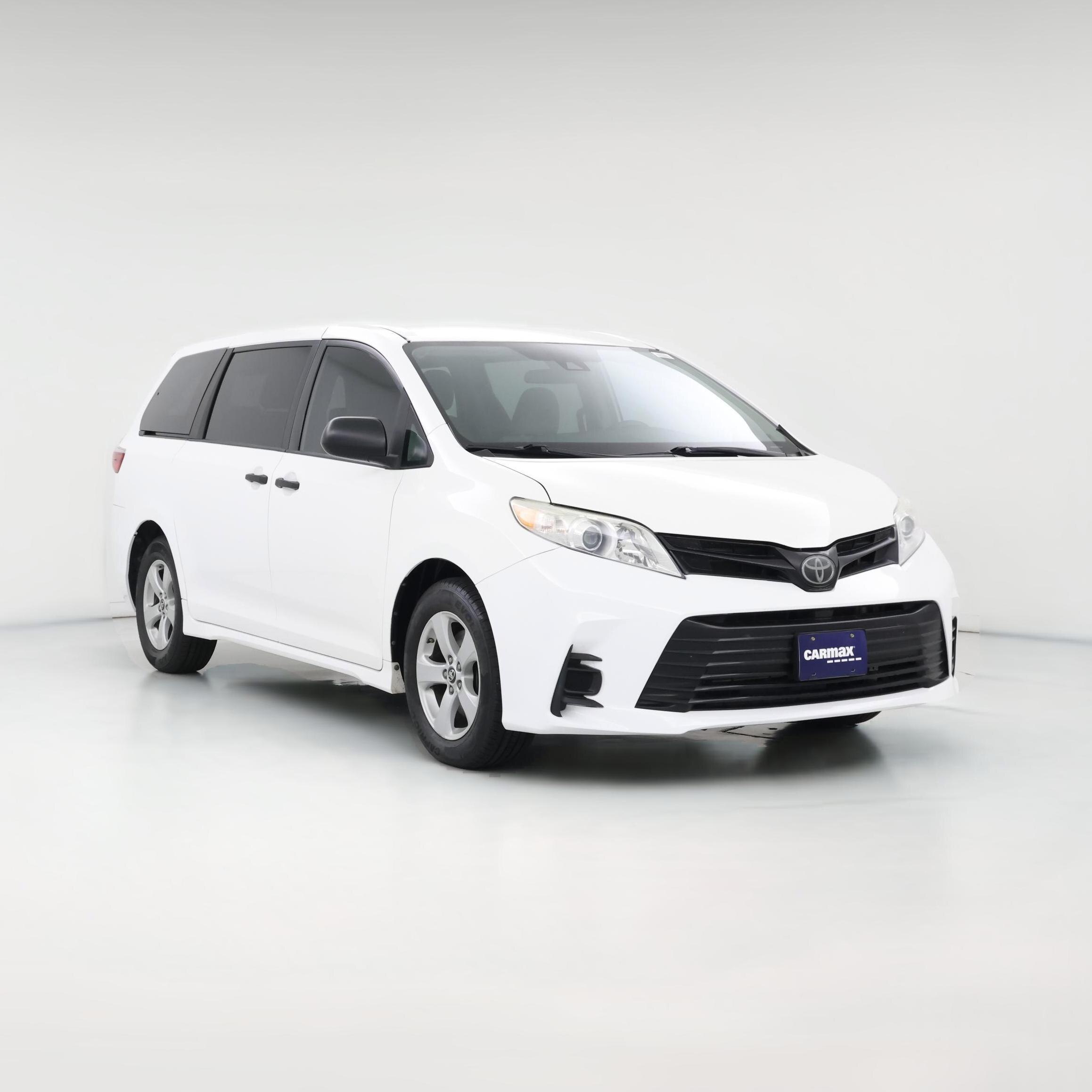 Thumbnail: 2019 Toyota Sienna - 1