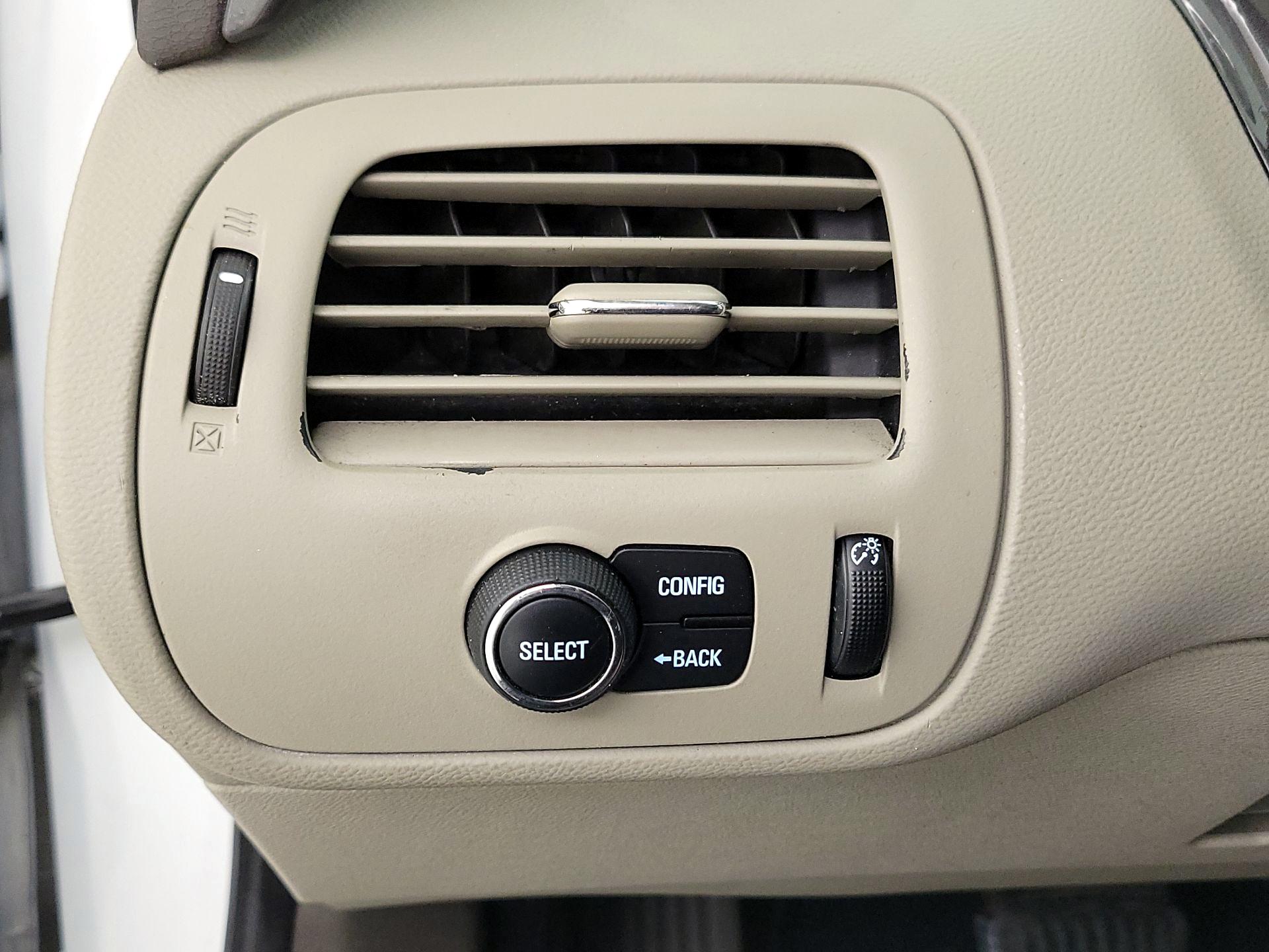 Thumbnail: 2014 Chevrolet Volt - 13