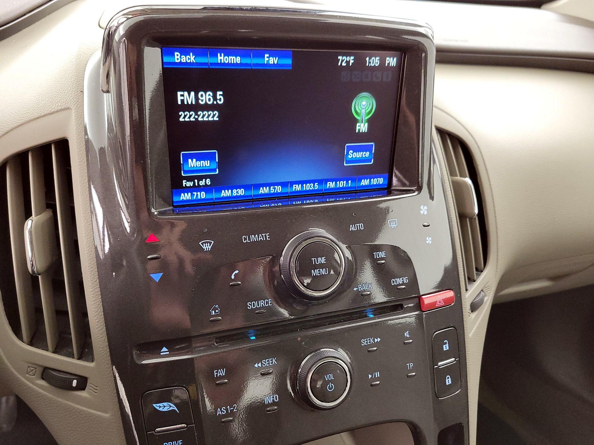 Thumbnail: 2014 Chevrolet Volt - 15