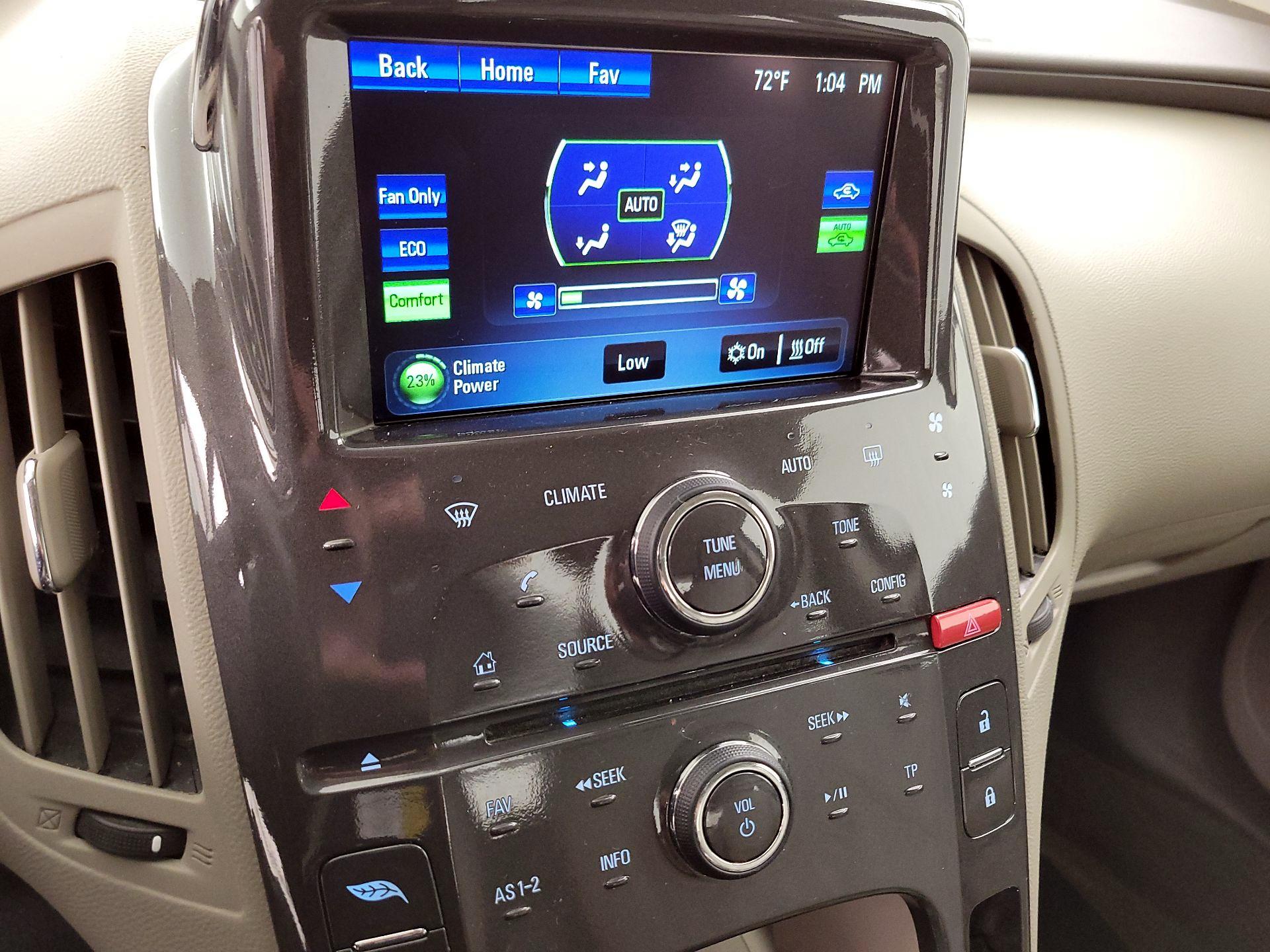 Thumbnail: 2014 Chevrolet Volt - 16