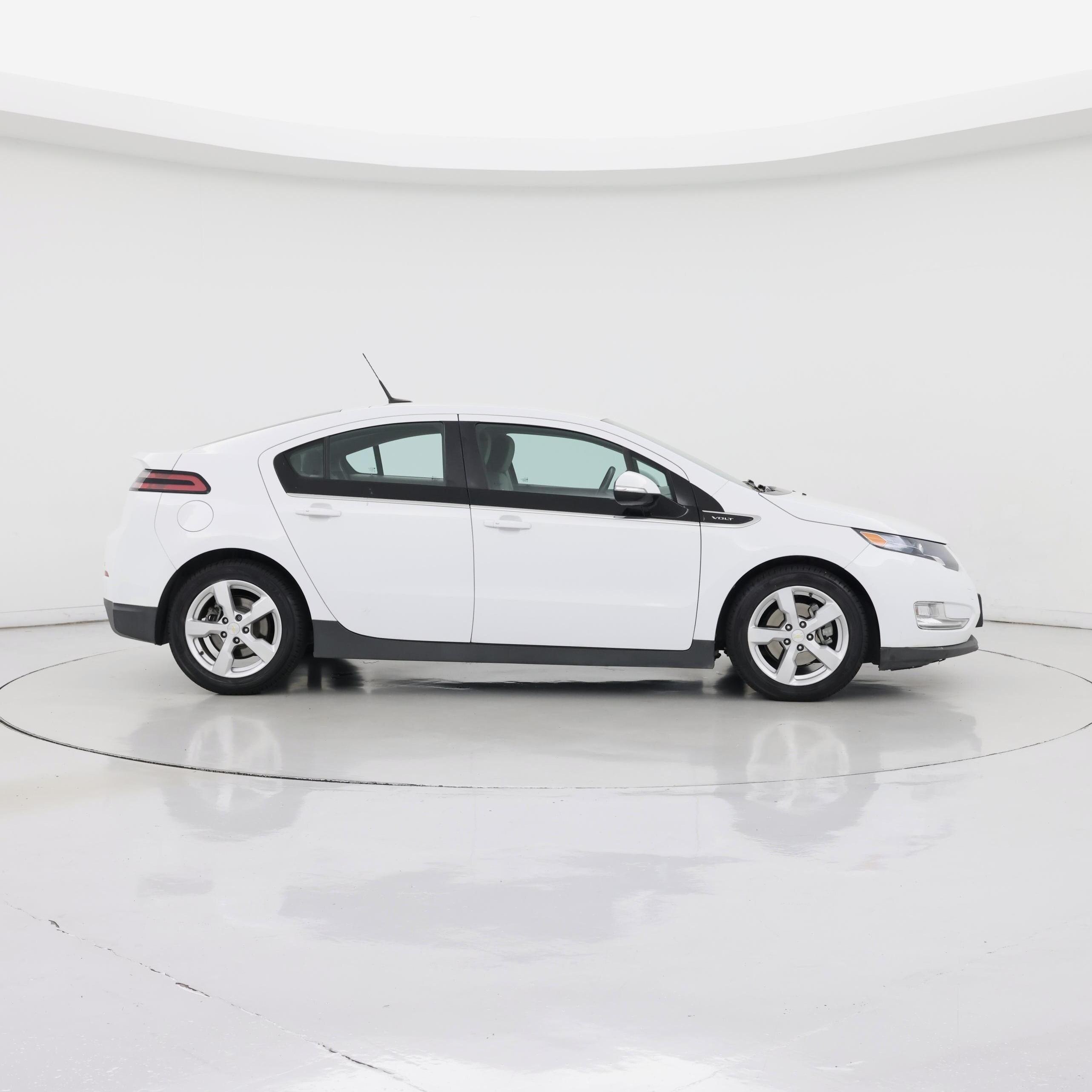 Thumbnail: 2014 Chevrolet Volt - 7