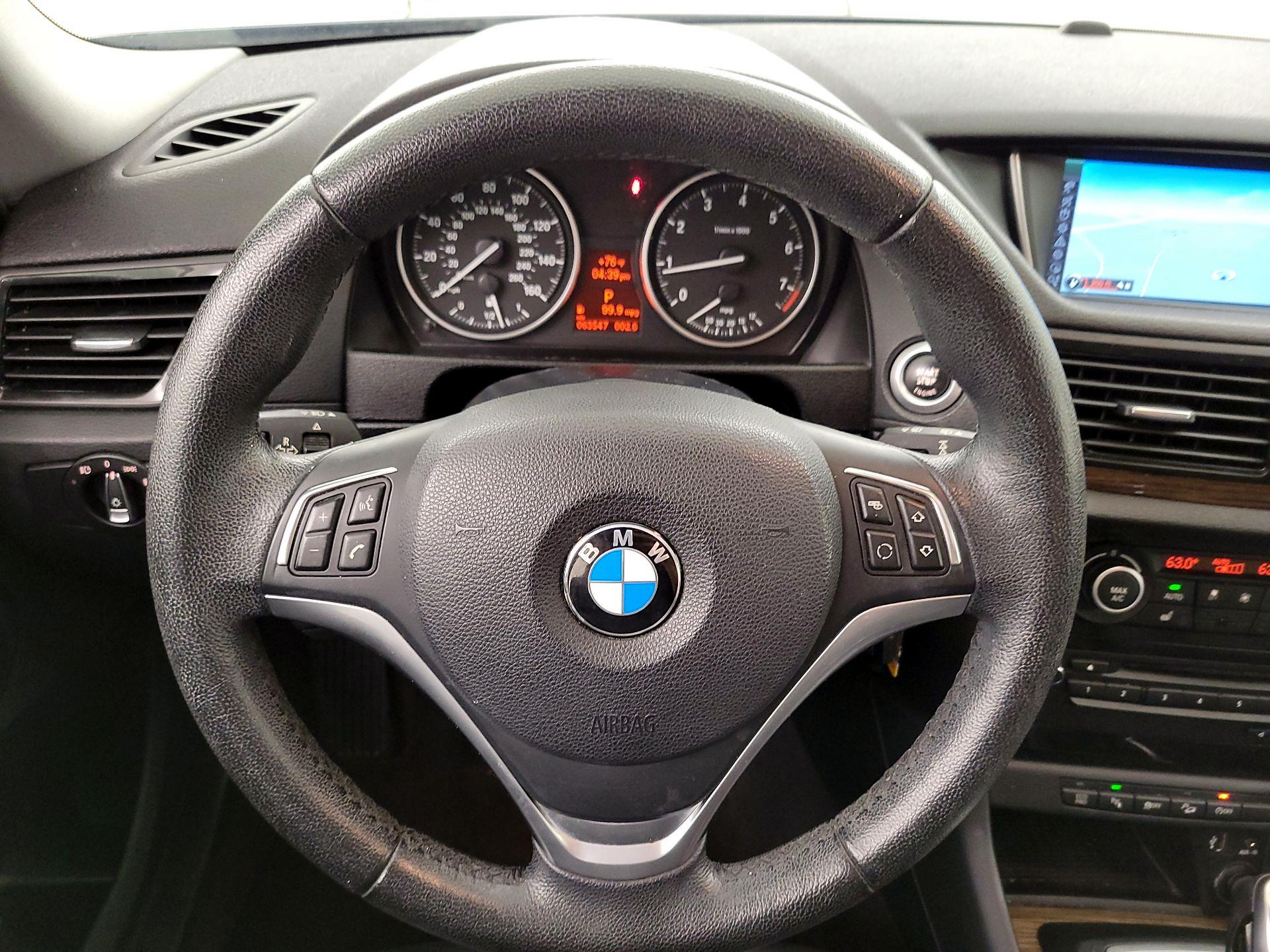 Thumbnail: 2014 BMW X1 - 10