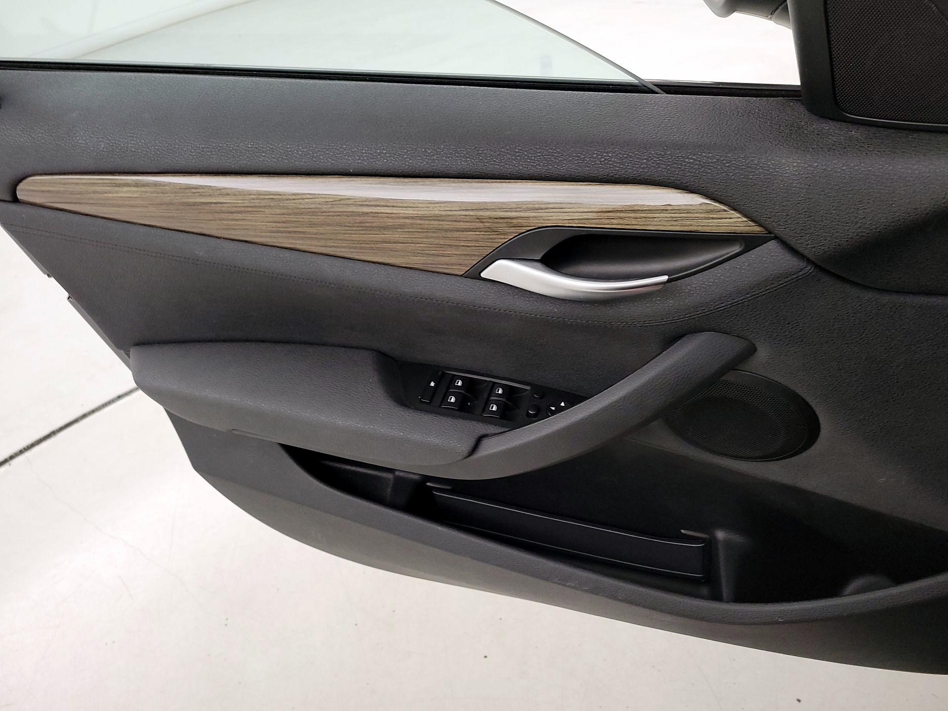 Thumbnail: 2014 BMW X1 - 12