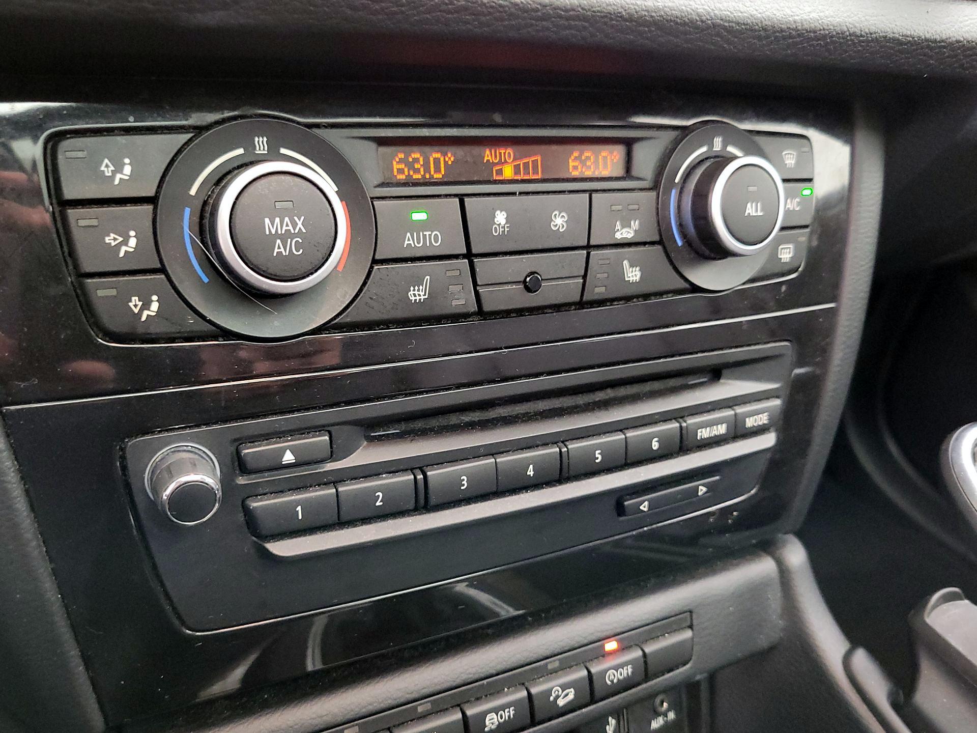 Thumbnail: 2014 BMW X1 - 17