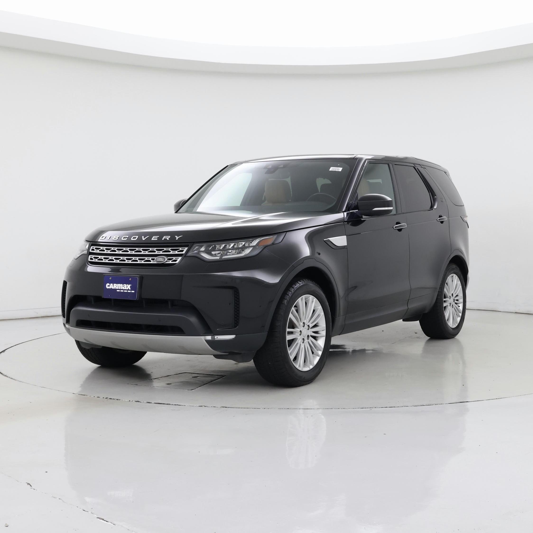 Thumbnail: 2017 Land Rover Discovery - 4