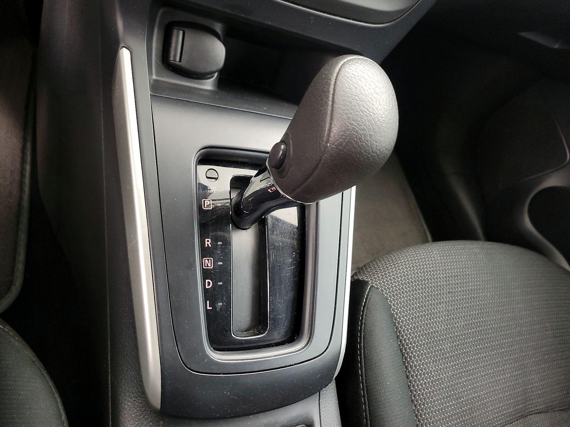 Thumbnail: 2019 Nissan Sentra - 17