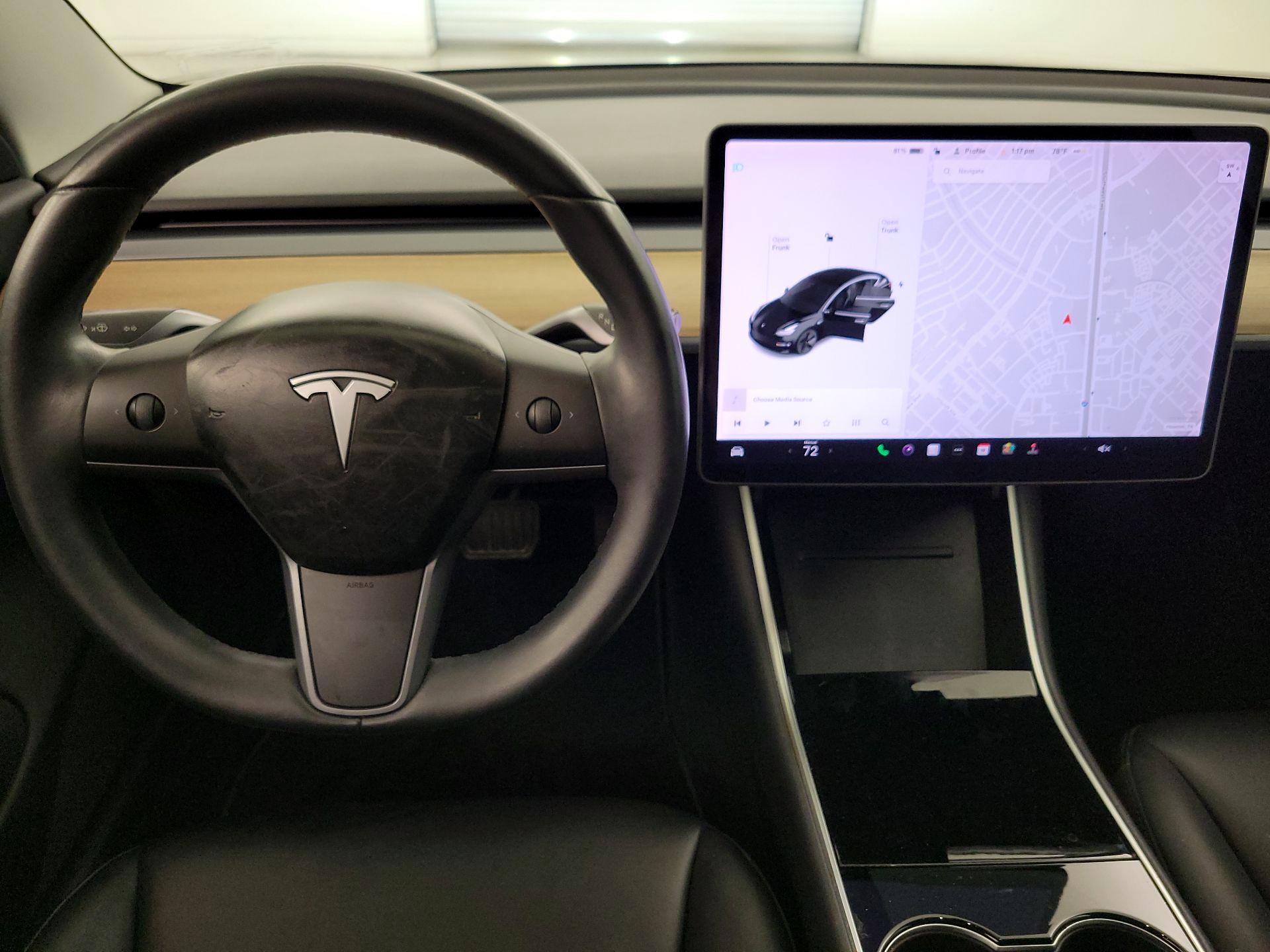Thumbnail: 2018 Tesla Model 3 - 10