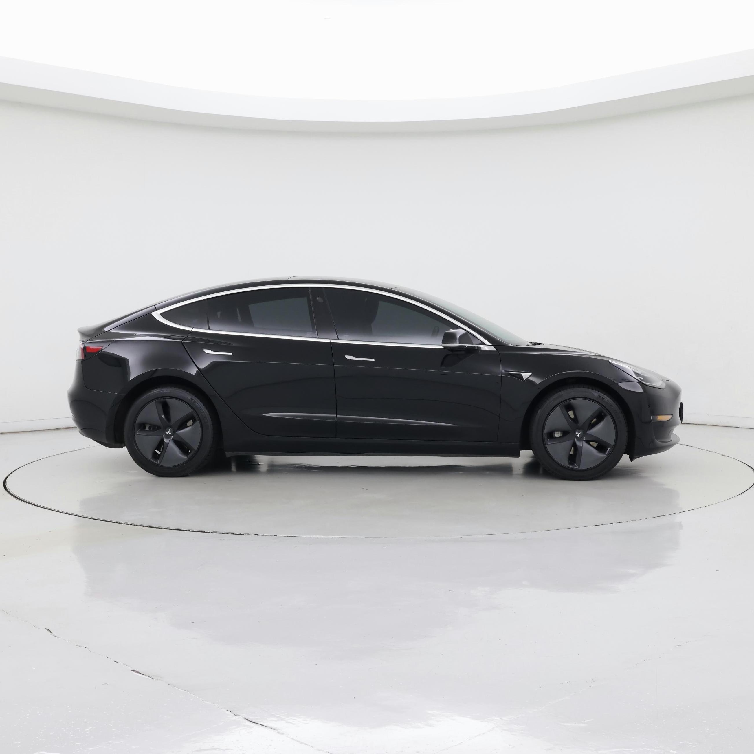 Thumbnail: 2018 Tesla Model 3 - 7