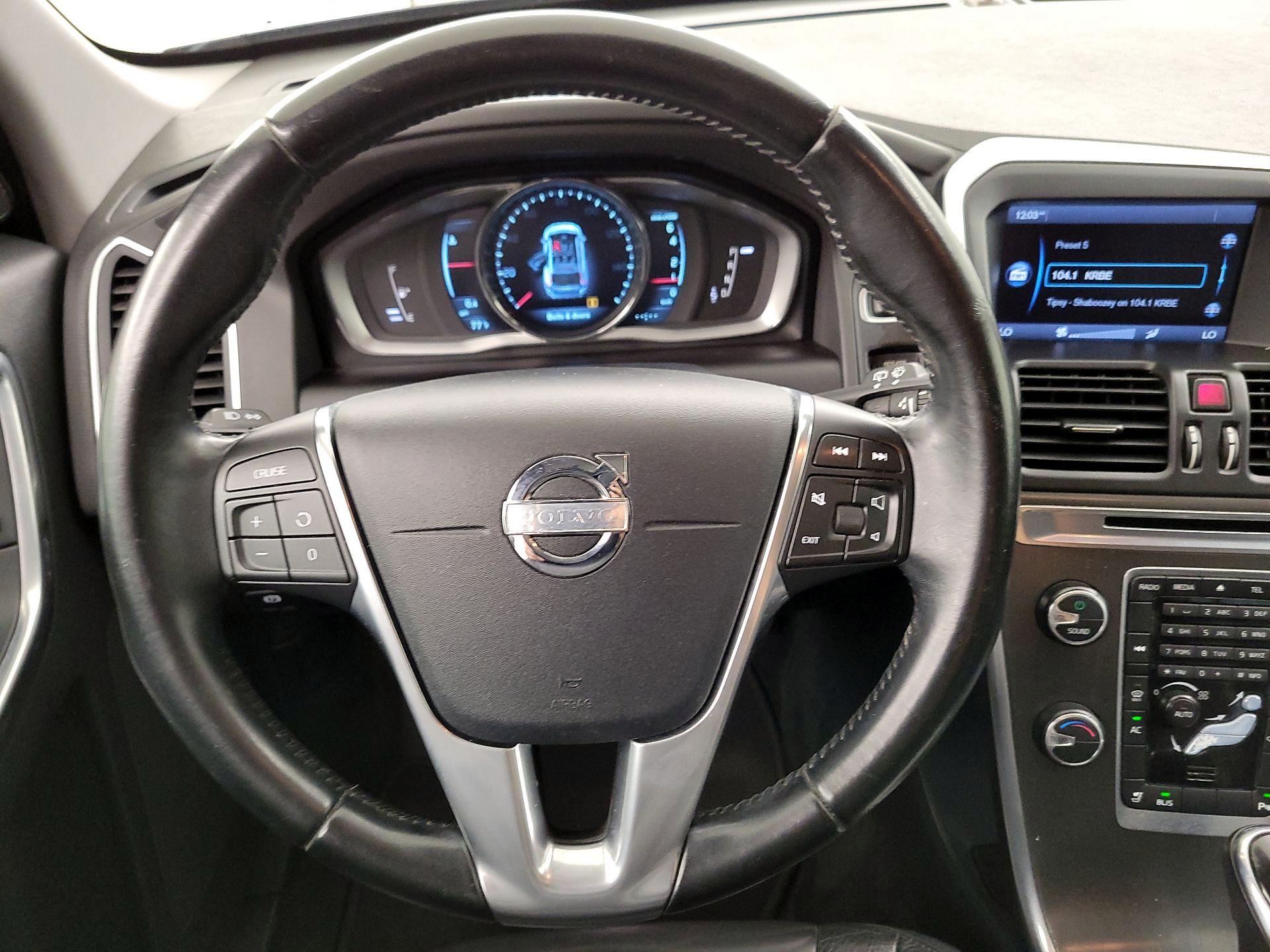 Thumbnail: 2014 Volvo XC60 - 10