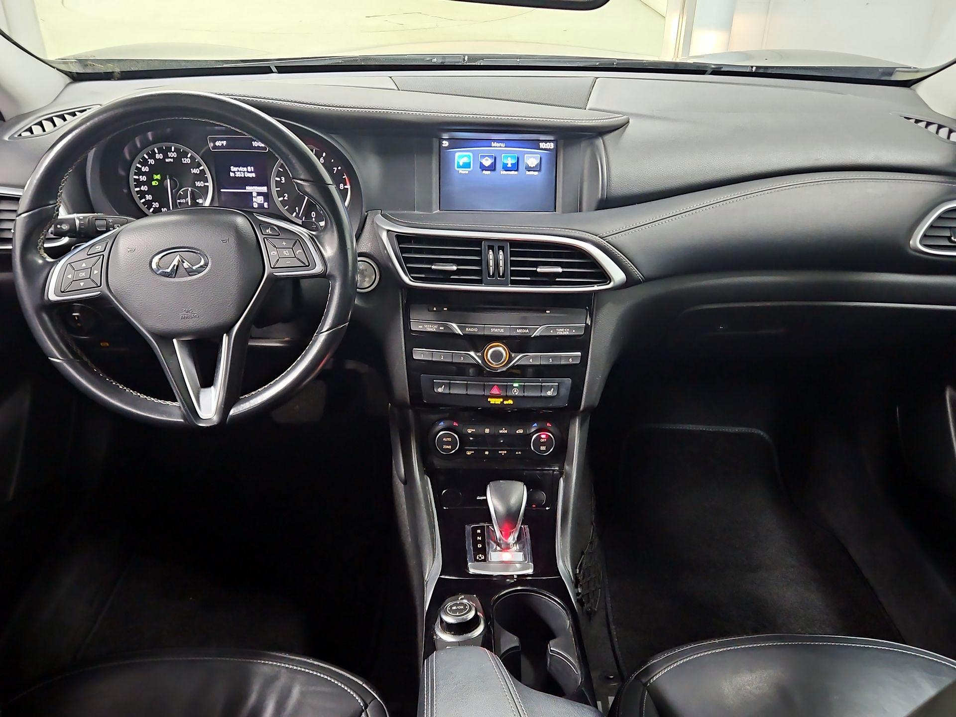 Thumbnail: 2018 INFINITI QX30 - 9