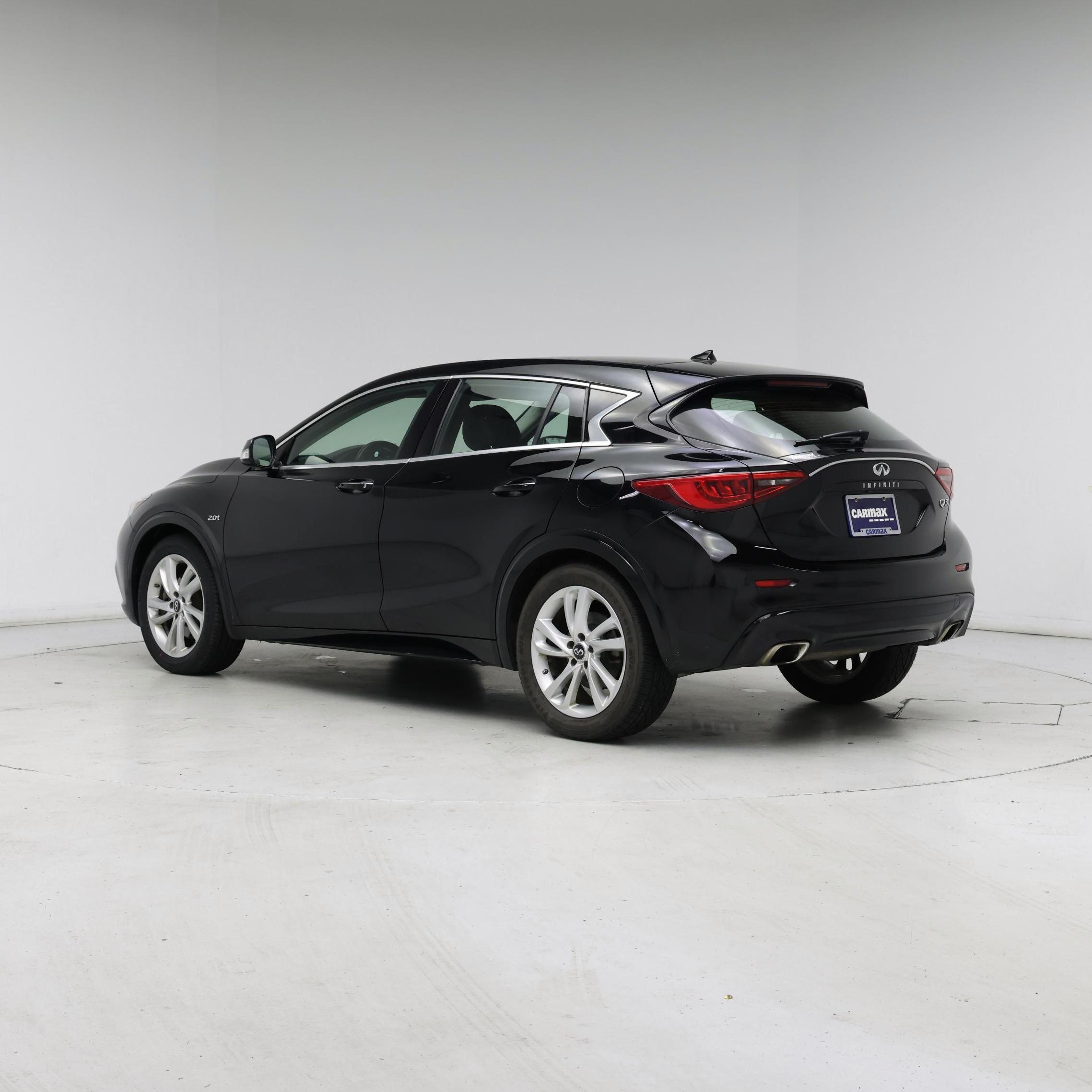 Thumbnail: 2018 INFINITI QX30 - 2
