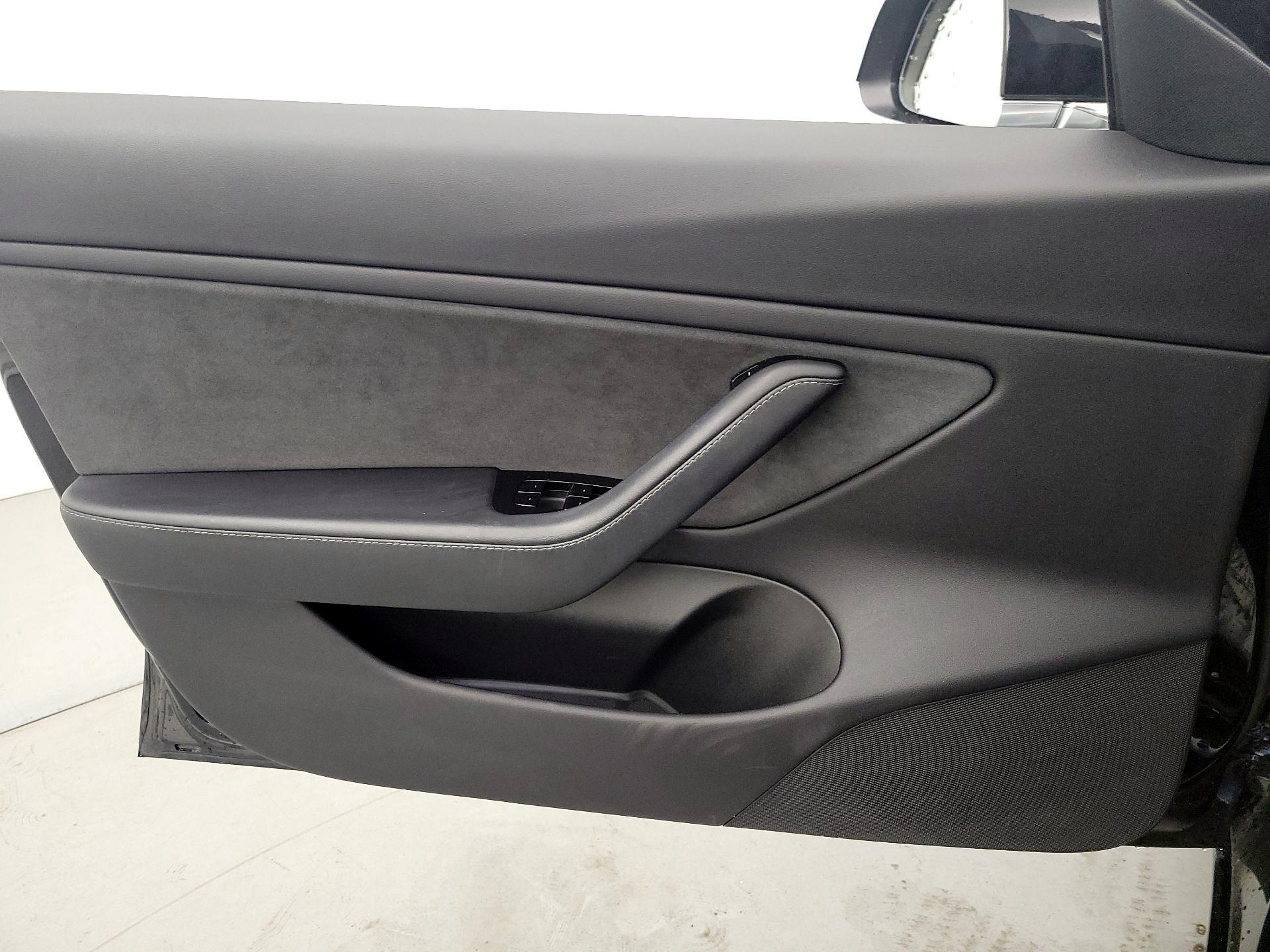 Thumbnail: 2018 Tesla Model 3 - 12