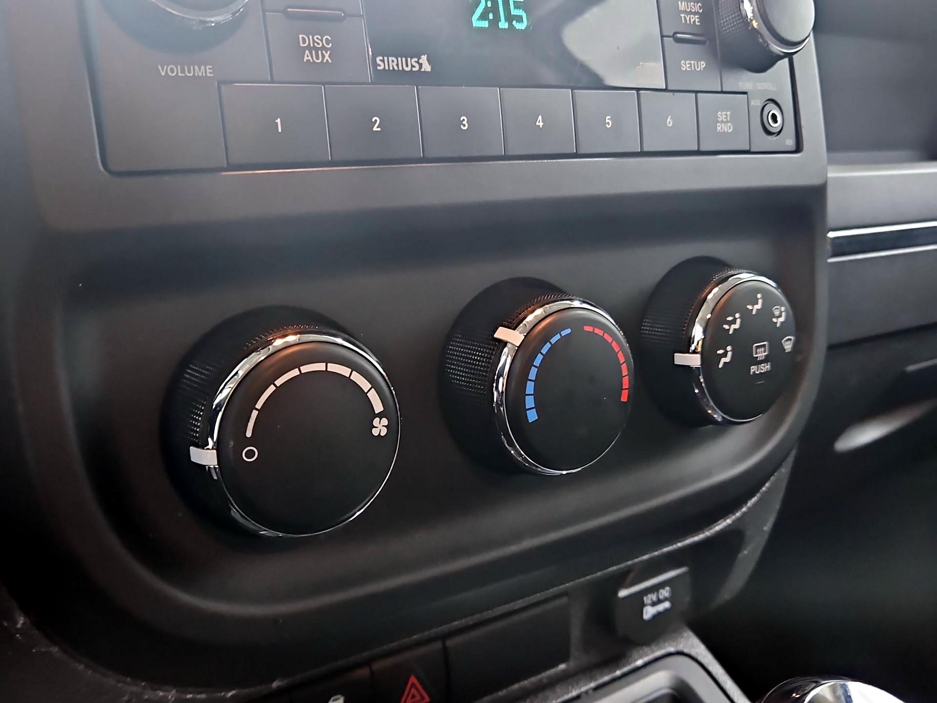 Thumbnail: 2017 Jeep Patriot - 14