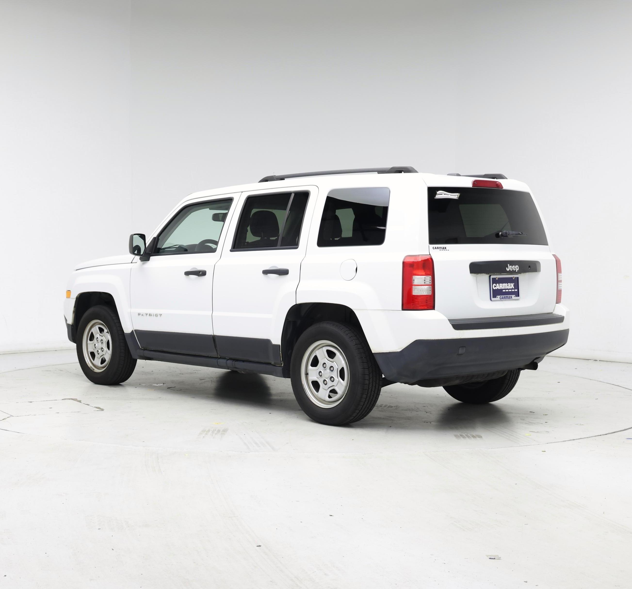 Thumbnail: 2017 Jeep Patriot - 2